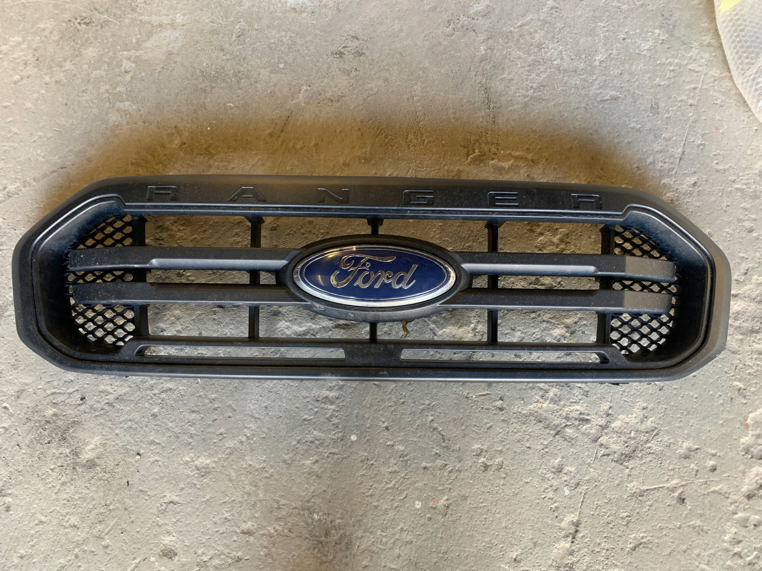 Kühlergrill Ford IV 3 2 RANGER III 1 4 FRONTGRILL Kühlergitter