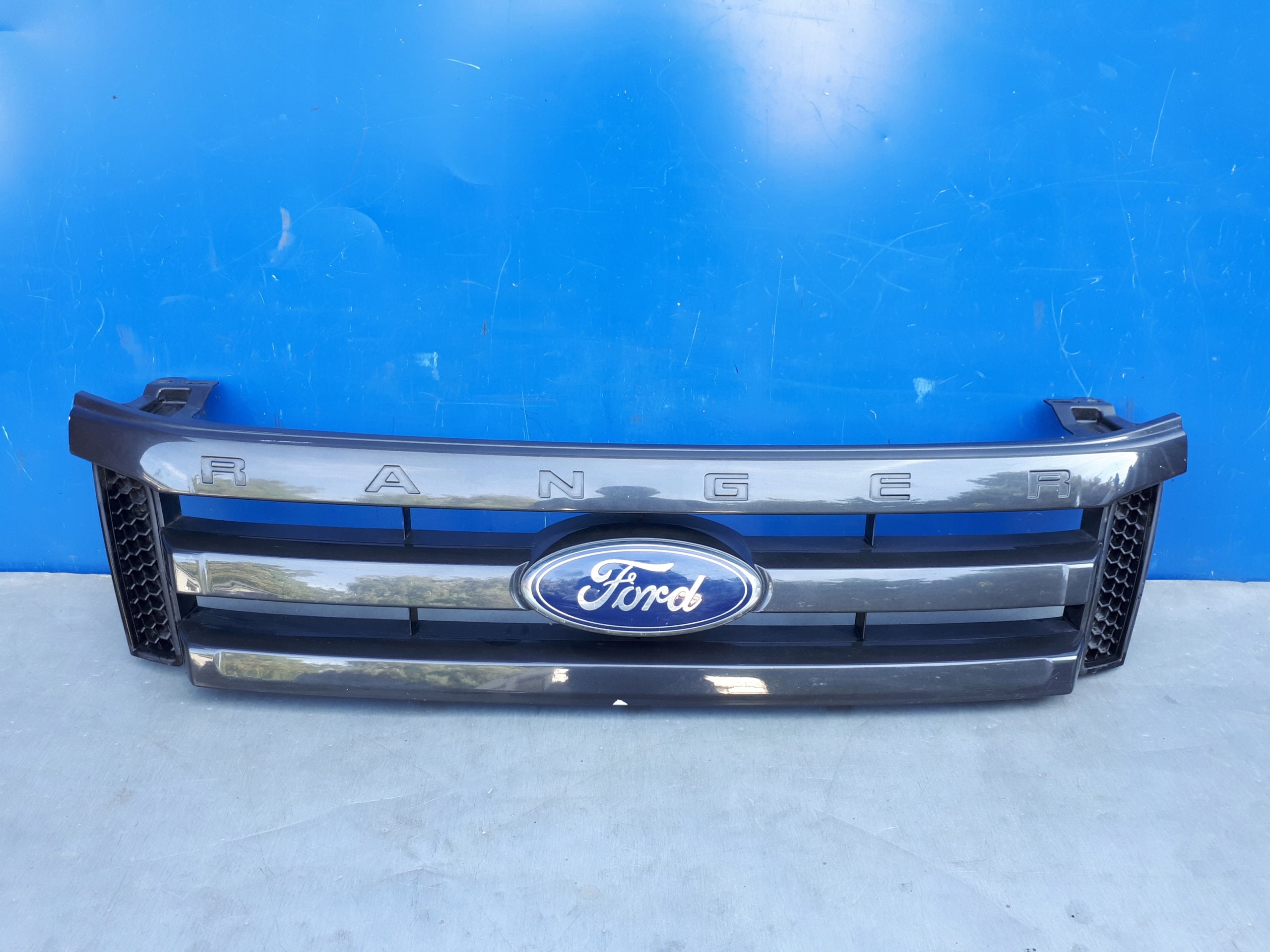 Kühlergrill Ford RANGER 2 I 3 1 FRONTGRILL AB398178ADAB Kühlergitter