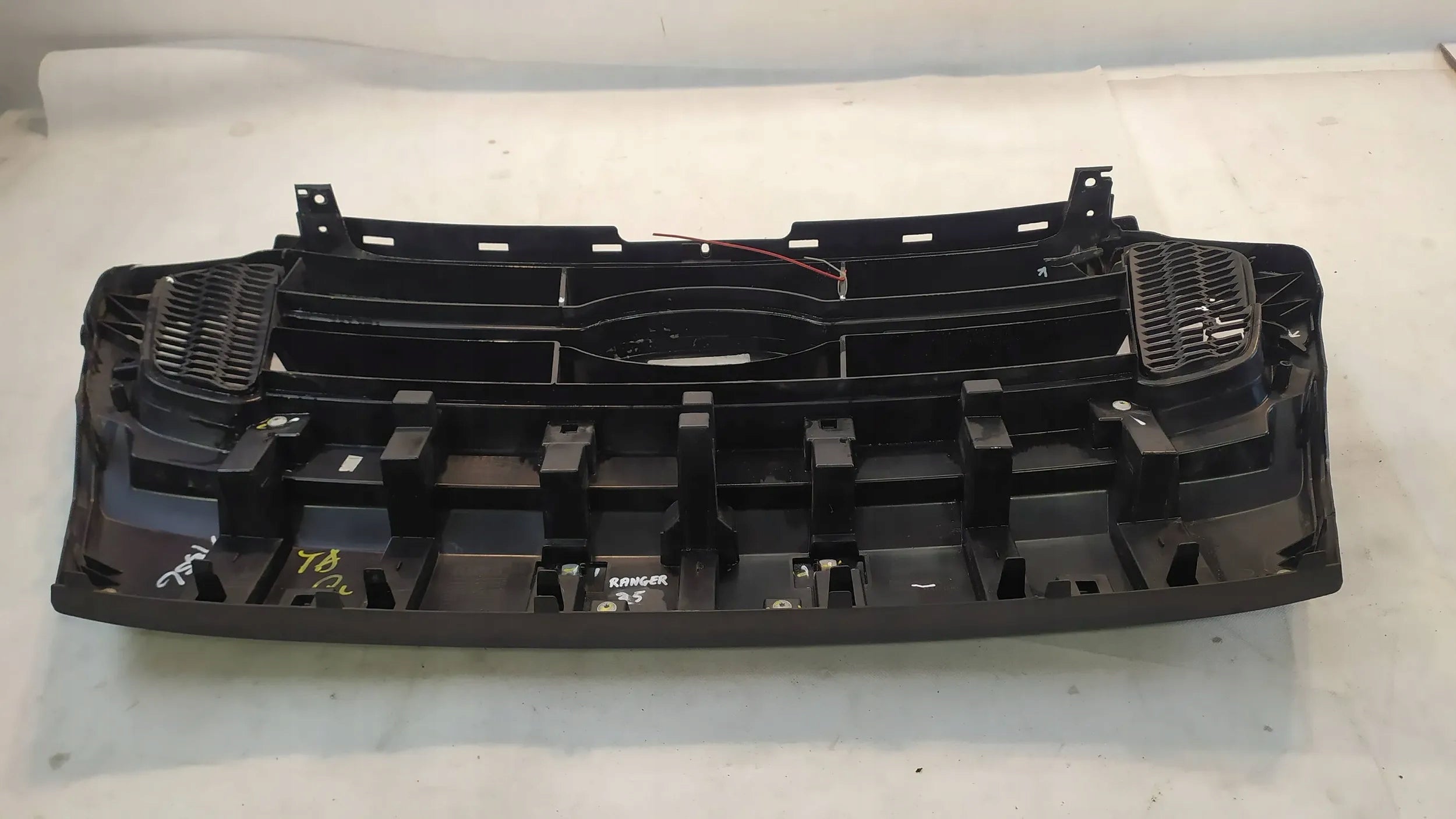 Kühlergrill Ford RANGER 4 IV 1 FRONTGRILL EB3B8350A Kühlergitter