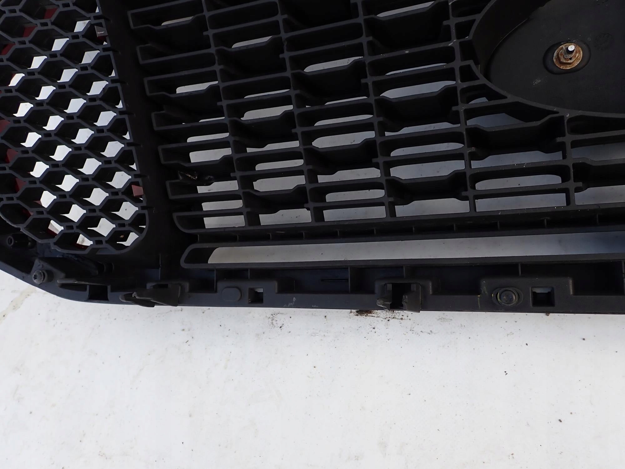 Kühlergrill Ford 1 2 RANGER III 3 FRONTGRILL JB3J8350A Kühlergitter