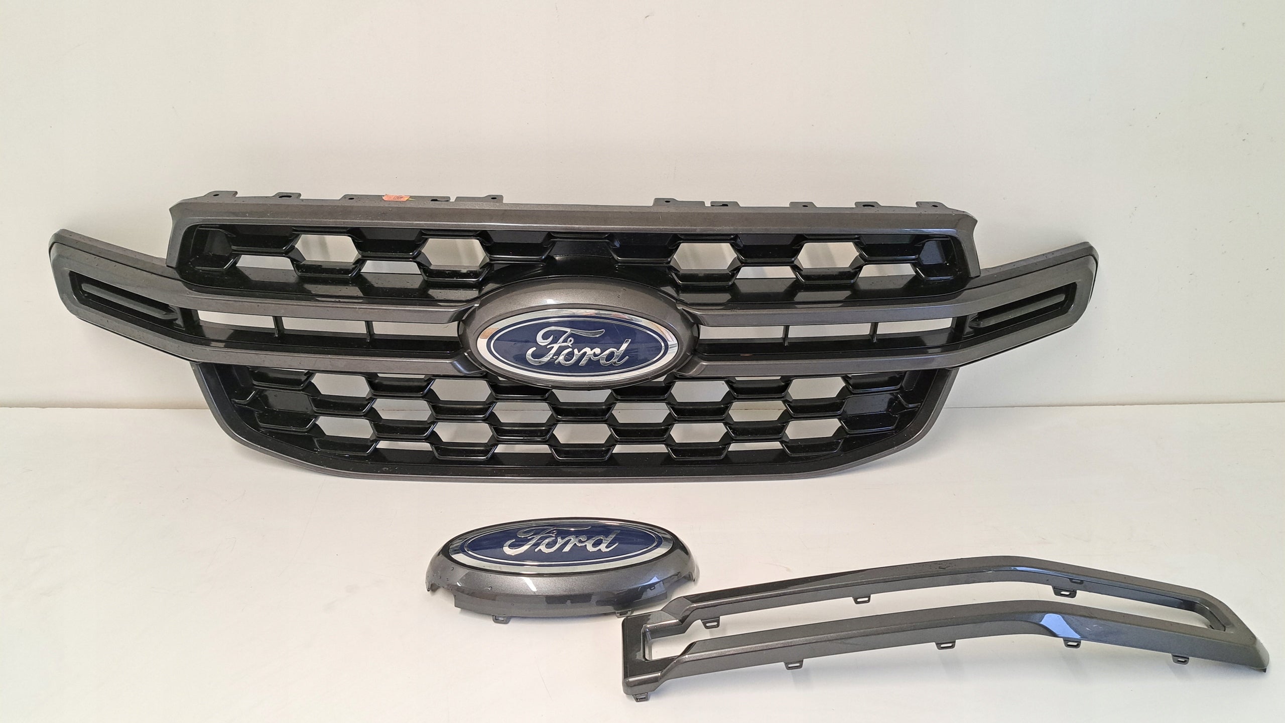  Kühlergrill Ford I RANGER 3 2 FRONTGRILL N1WB17C799DA Kühlergitter product image