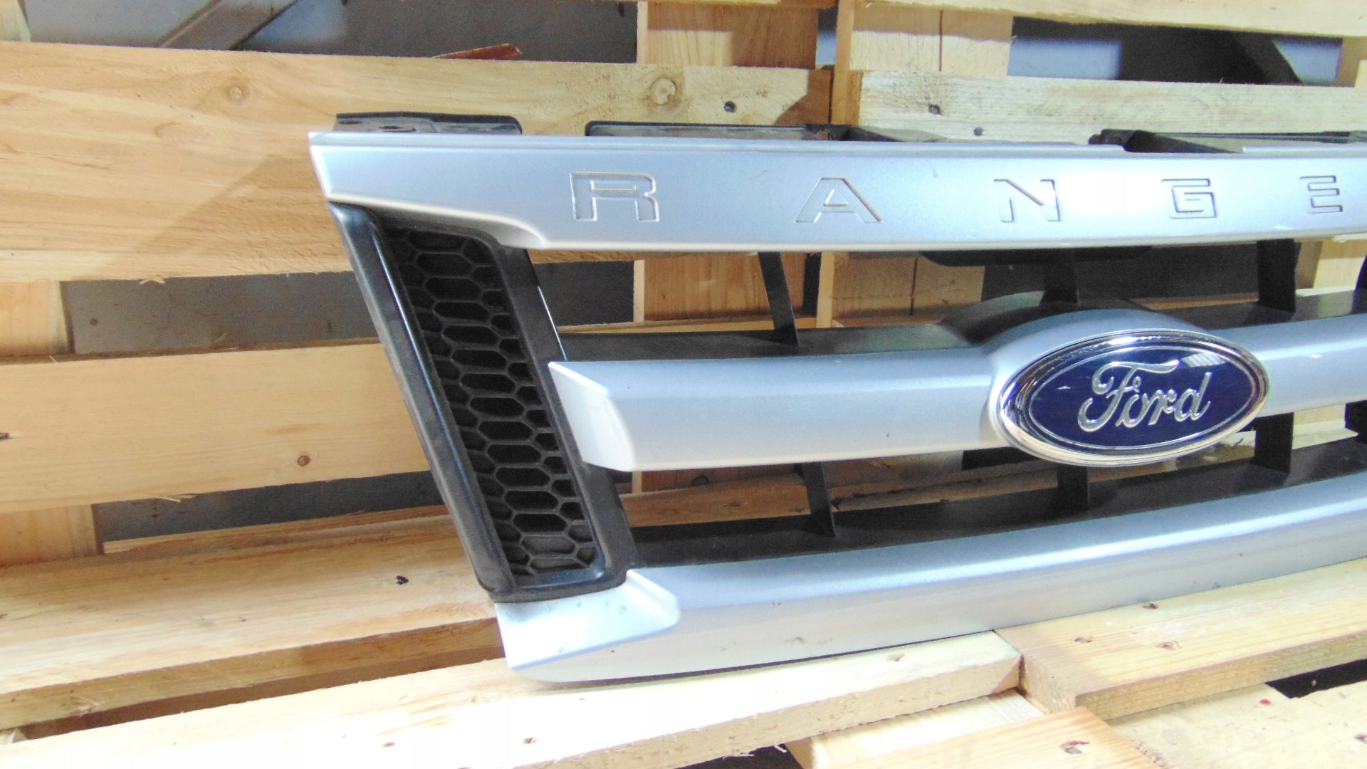 Kühlergrill Ford RANGER I 1 2 FRONTGRILL Kühlergitter