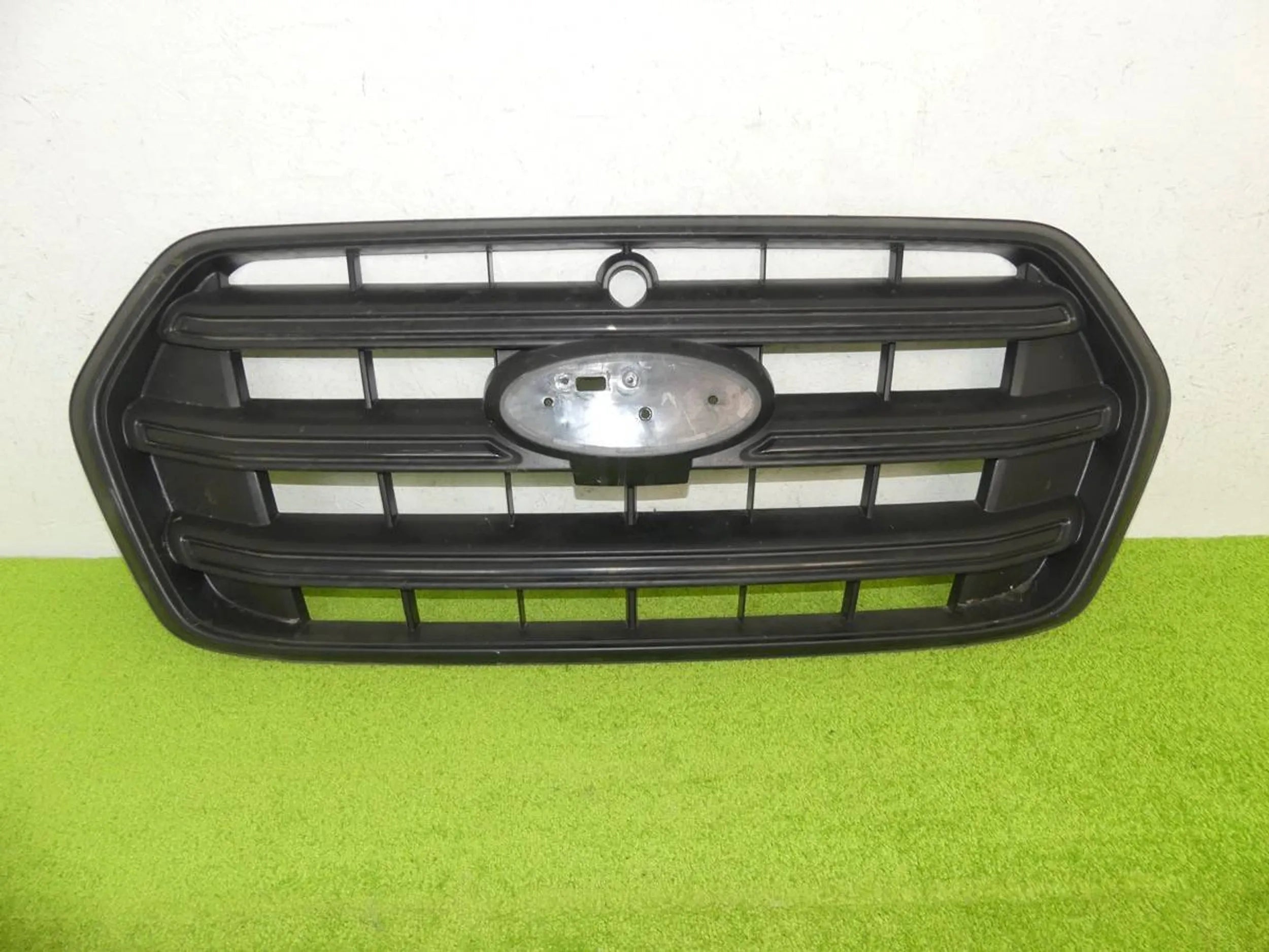  Kühlergrill Ford 1 3 TRANSIT 2 FRONTGRILL kk3117b968ak Kühlergitter product image