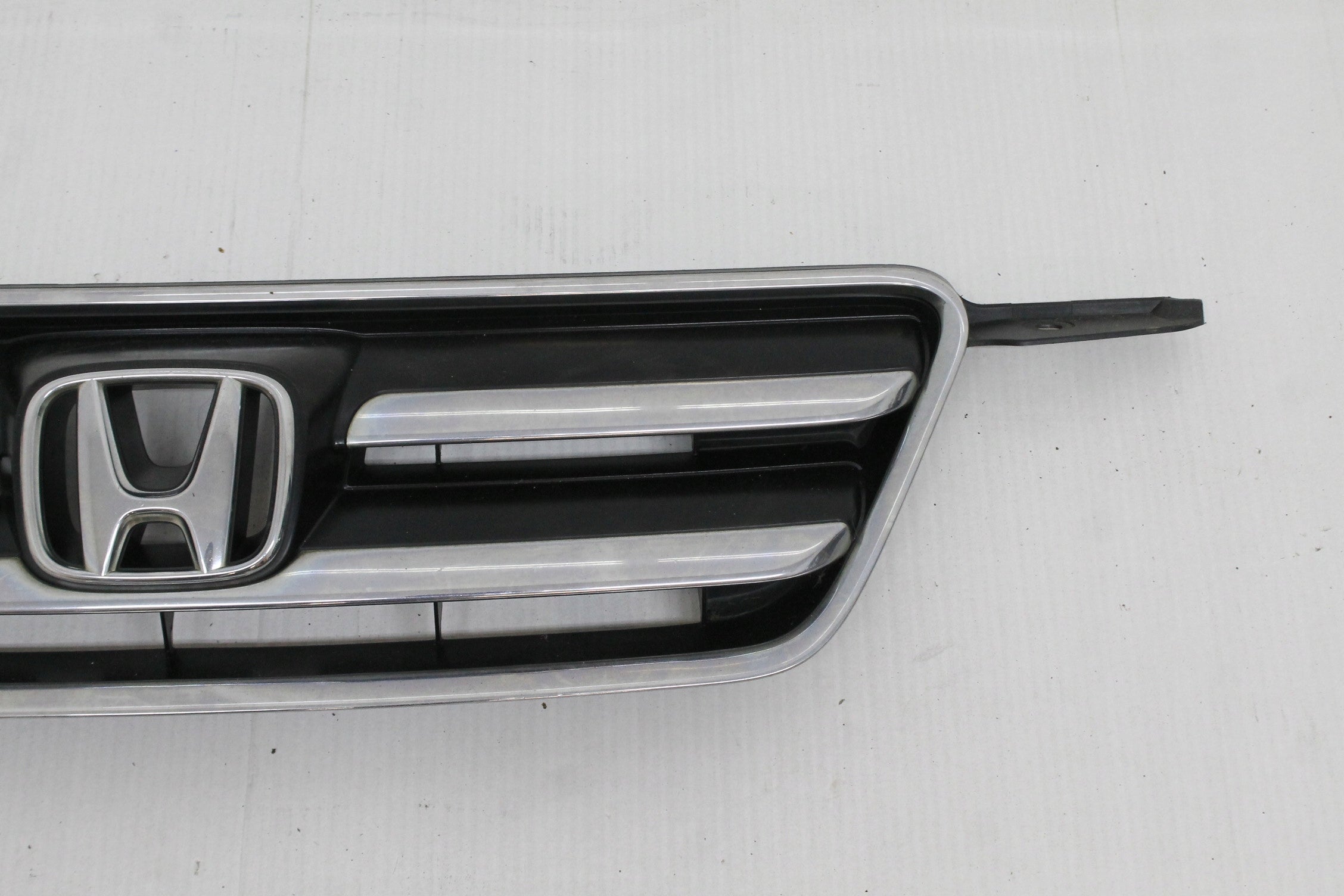 Kühlergrill Honda CRV II FRONTGRILL Kühlergitter