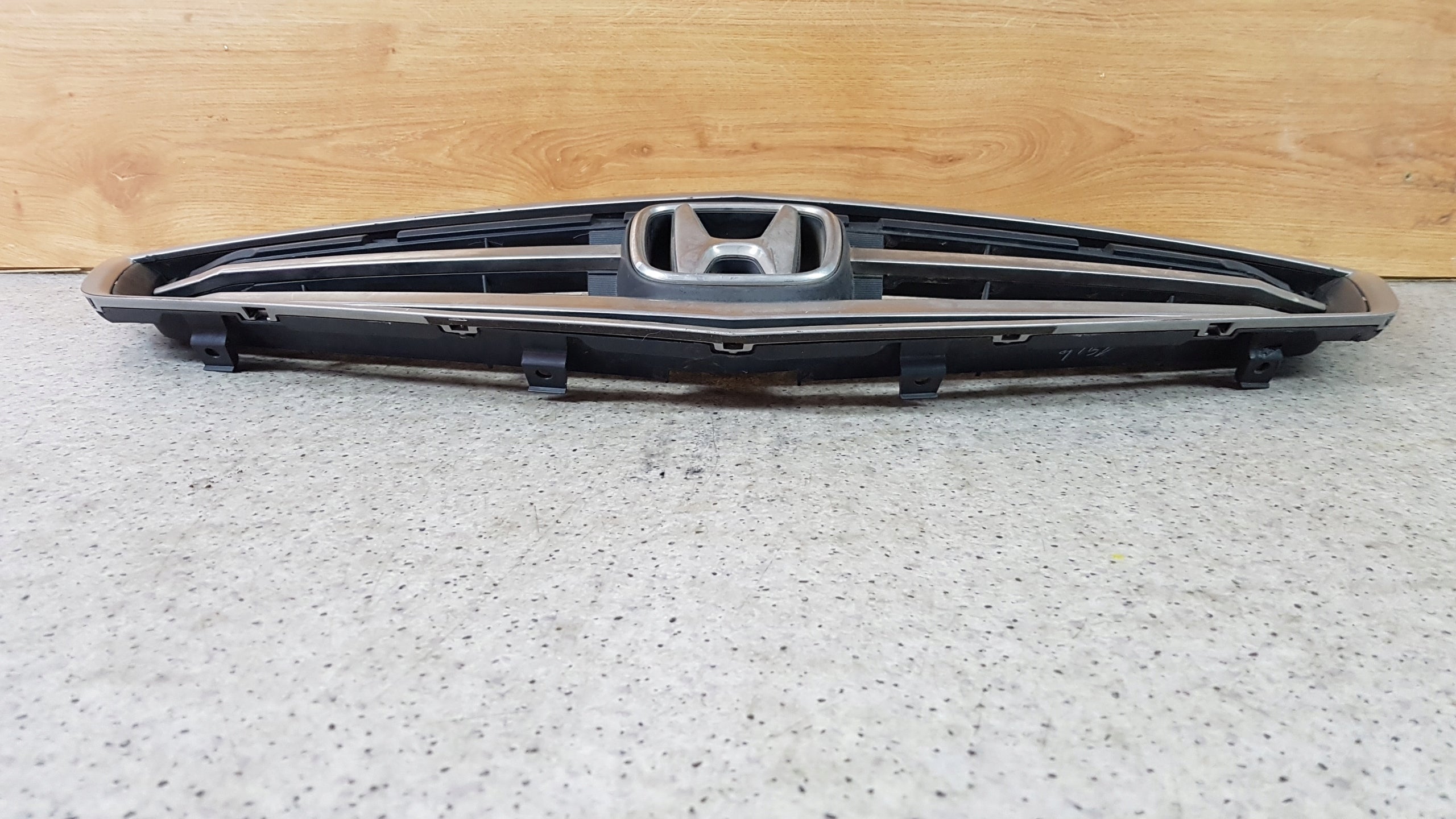 Kühlergrill Honda ACCORD FRONTGRILL 71121TL0G0271 Kühlergitter