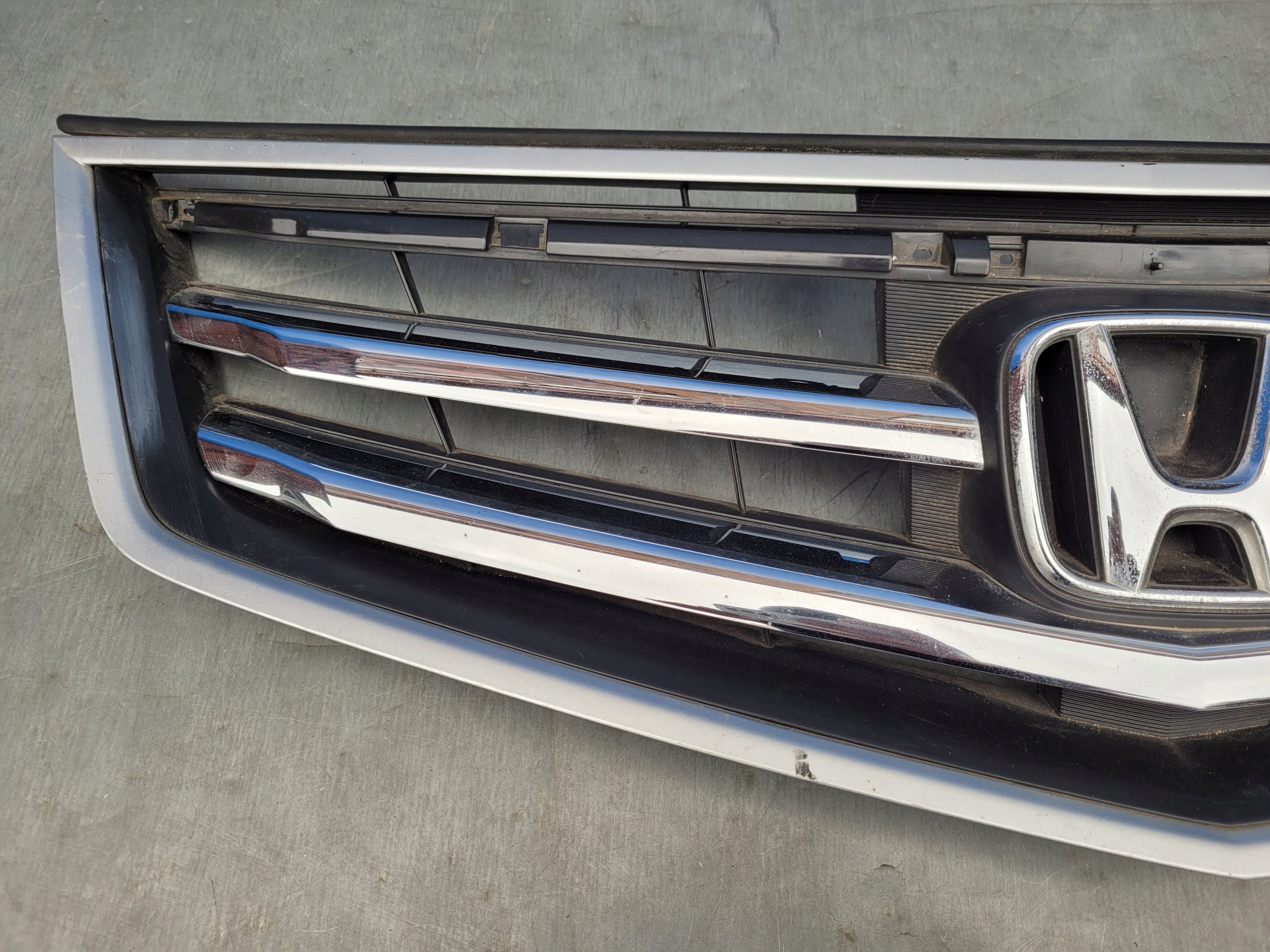 Kühlergrill Honda ACCORD FRONTGRILL Kühlergitter