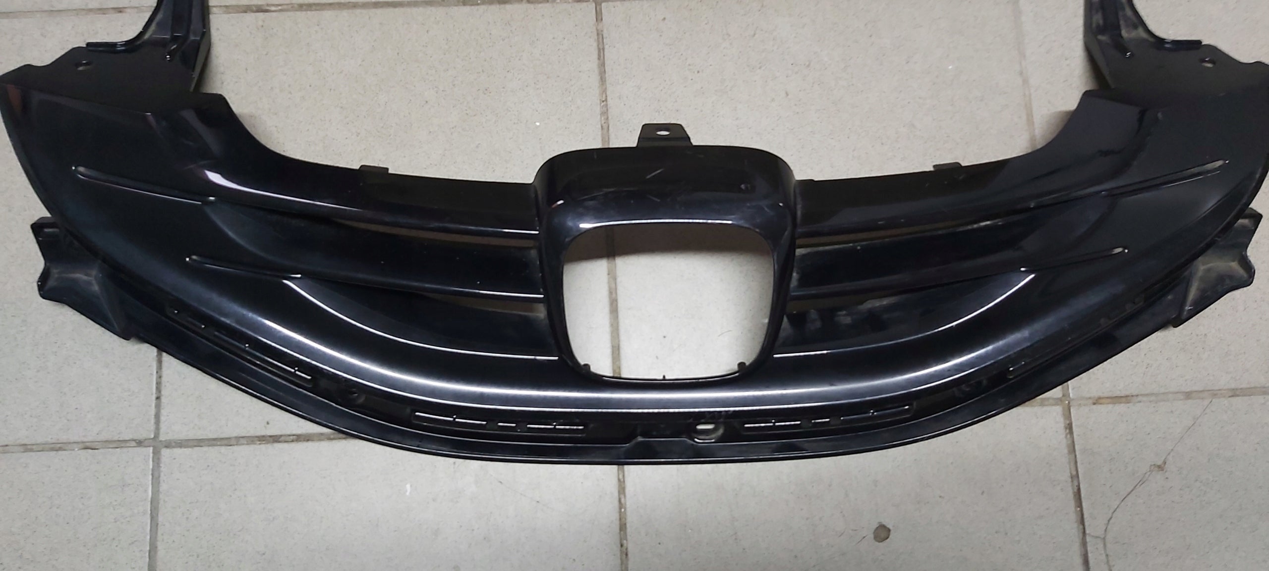 Kühlergrill Honda E CIVIC IX FRONTGRILL 71121TV0E010M Kühlergitter