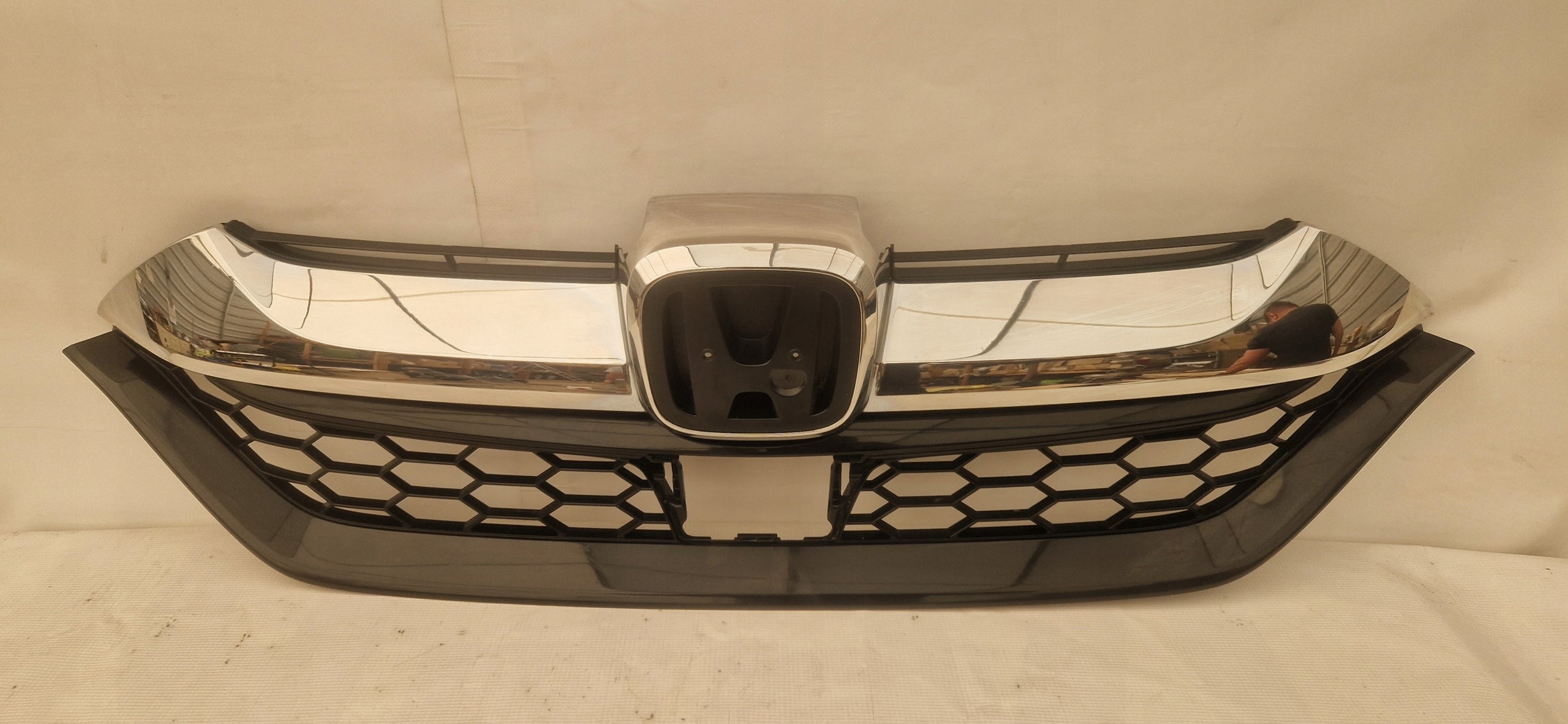 Kühlergrill Honda V CRV FRONTGRILL 71121TNYG1711 Kühlergitter