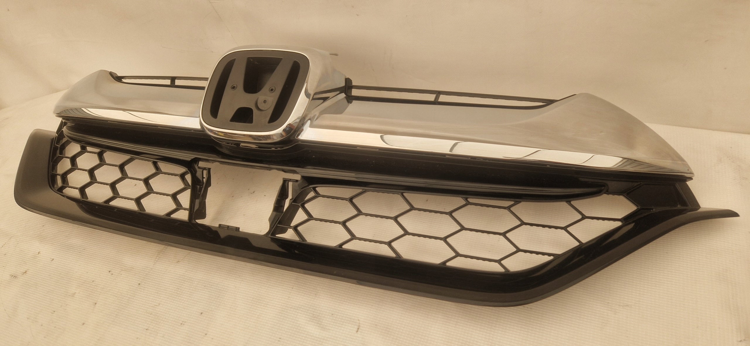 Kühlergrill Honda V CRV FRONTGRILL 71121TNYG1711 Kühlergitter