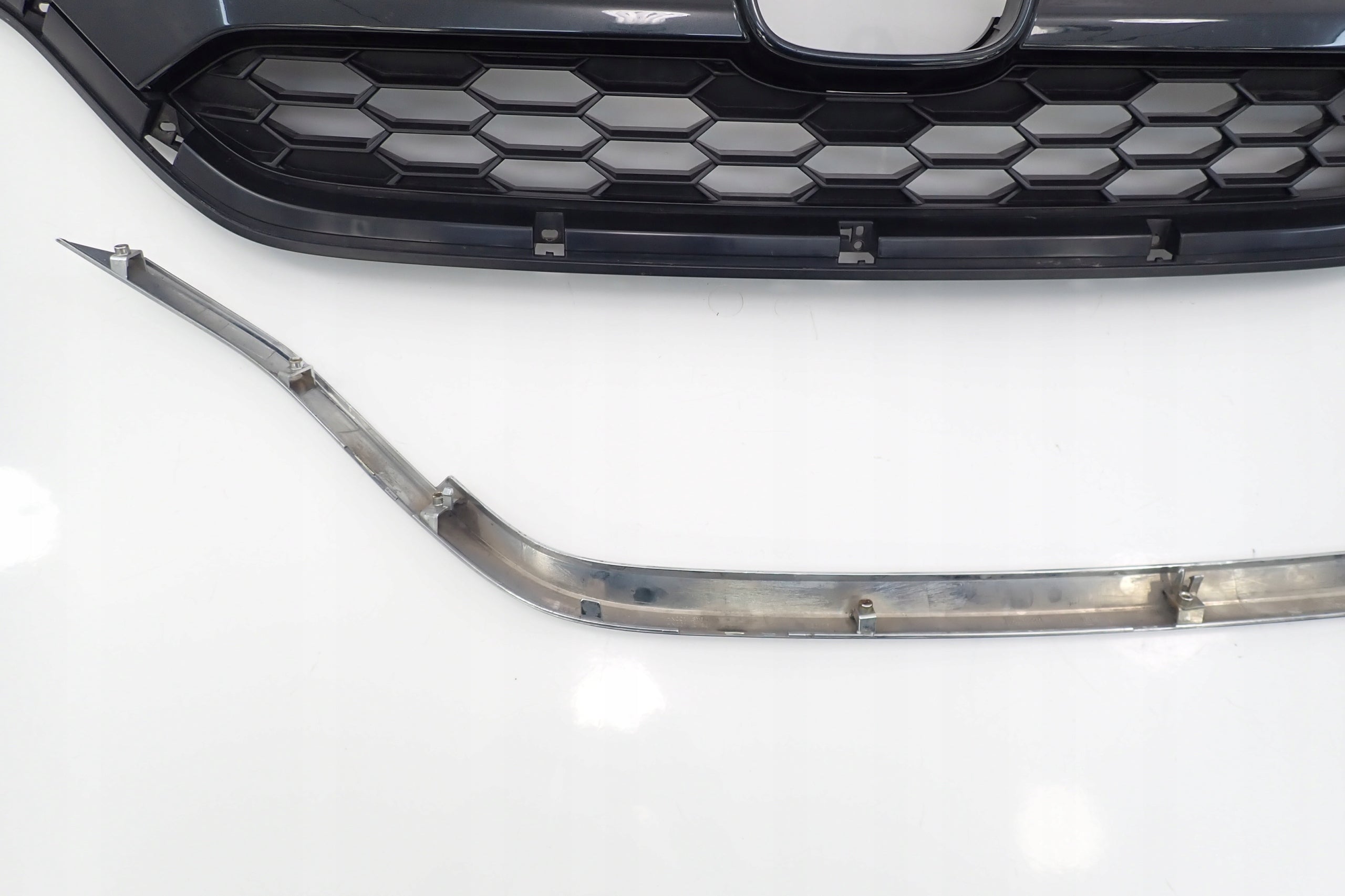 Kühlergrill Honda E CRV FRONTGRILL 71120T1VE0107 Kühlergitter