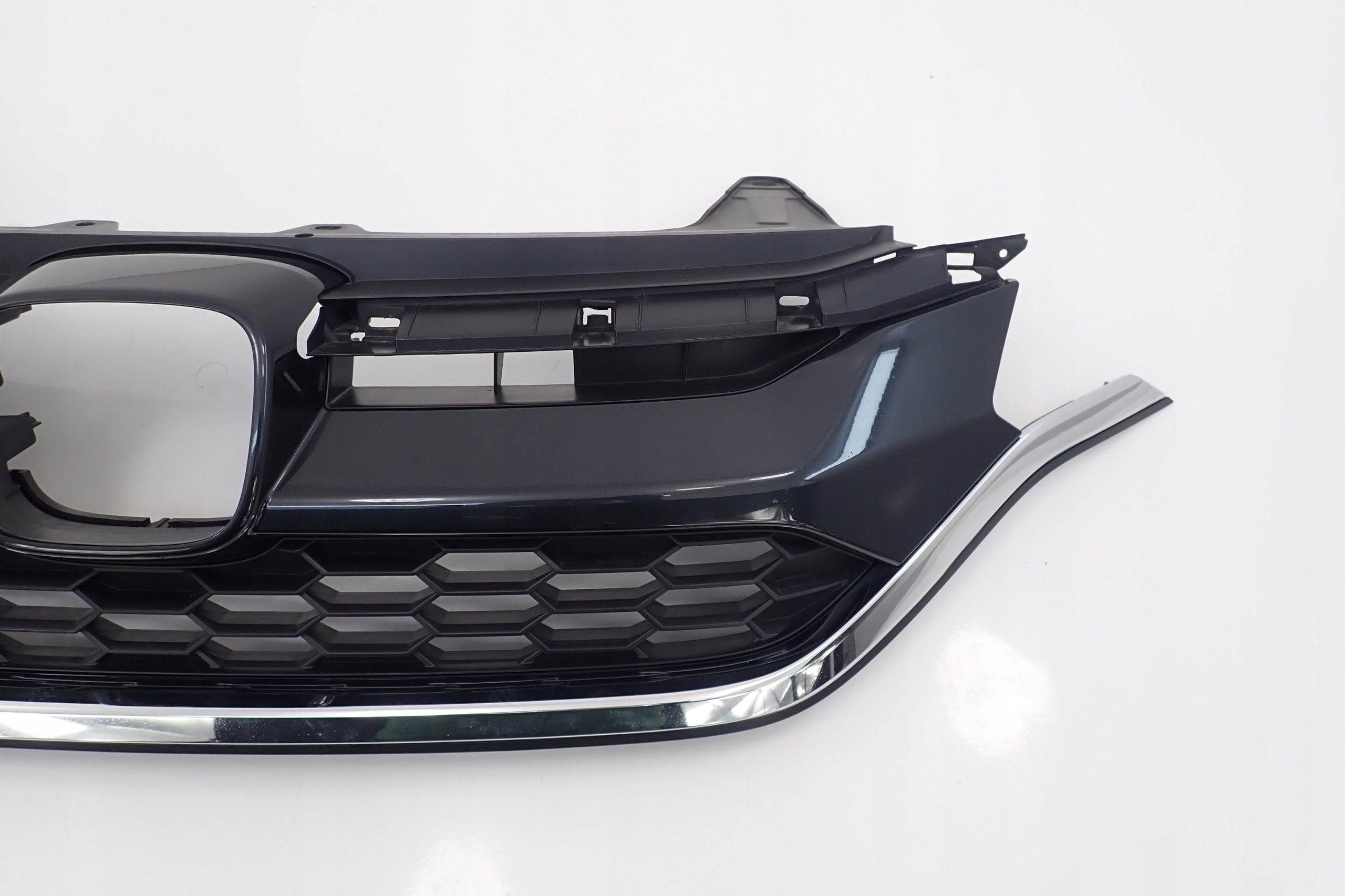 Kühlergrill Honda E CRV FRONTGRILL 71120T1VE0107 Kühlergitter