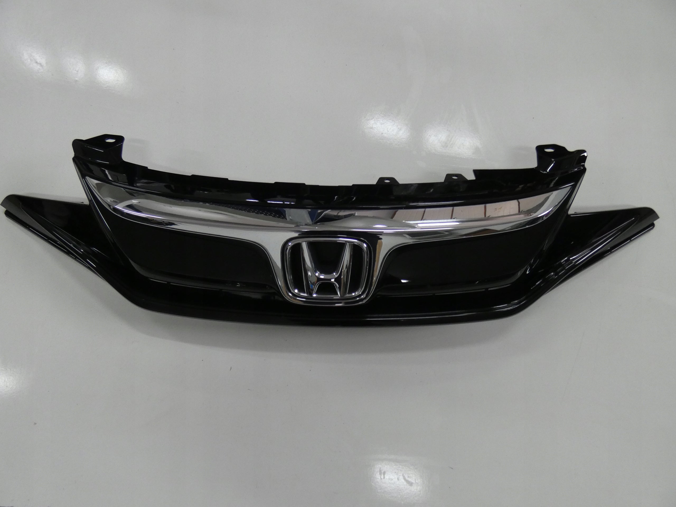 Kühlergrill Honda JAZZ FRONTGRILL Kühlergitter