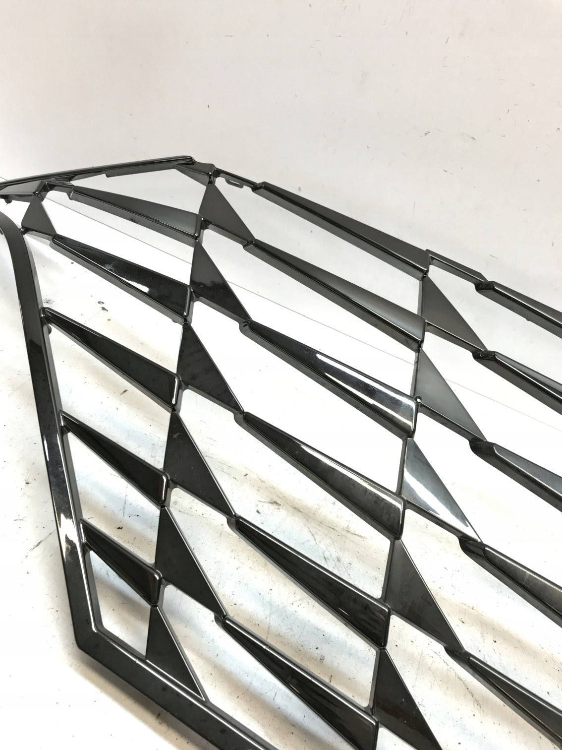 Kühlergrill Hyundai 5 6 ELANTRA FRONTGRILL 86351AA030 Kühlergitter