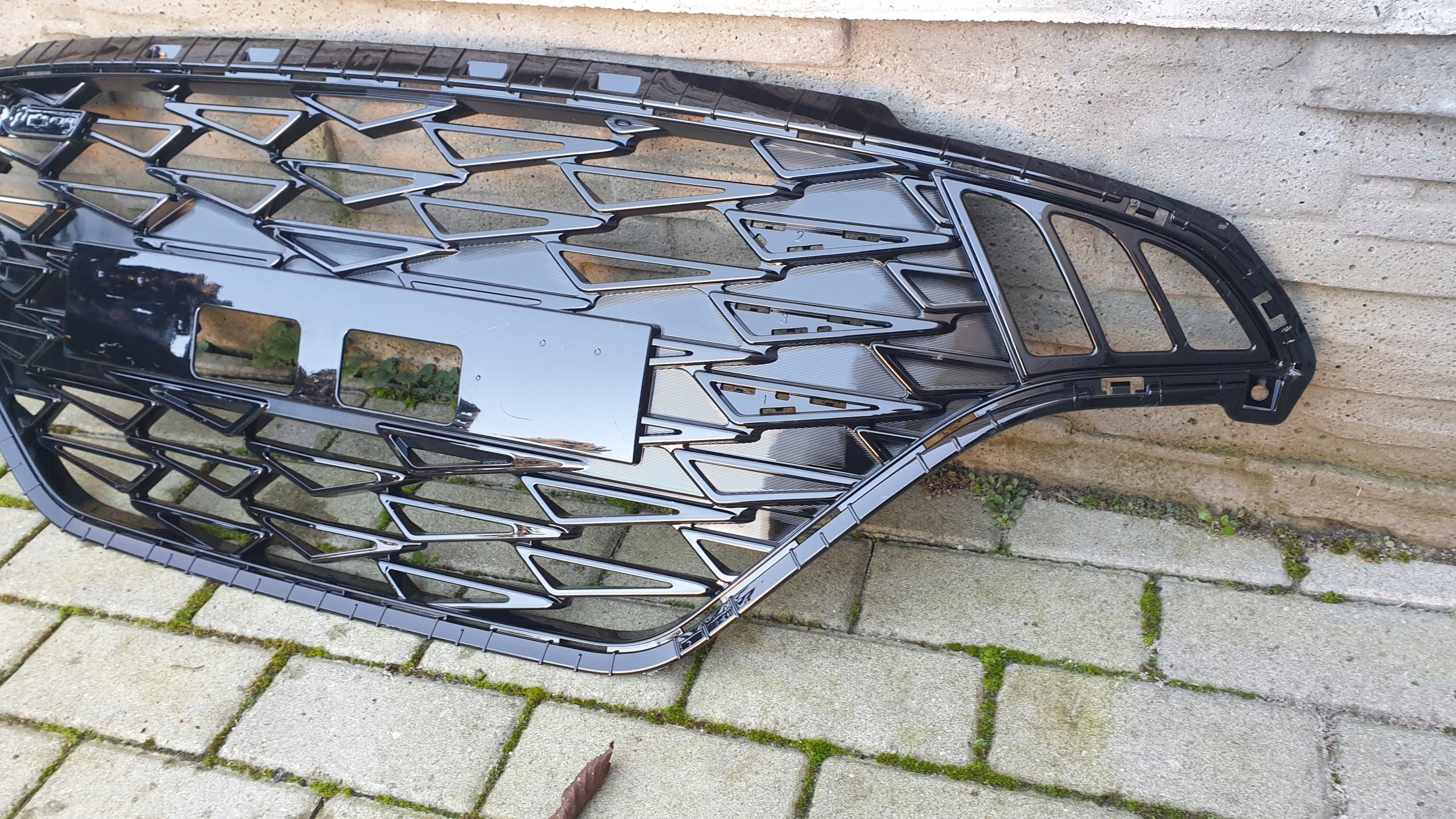 Kühlergrill Hyundai I I10 6 5 FRONTGRILL 86351K7300 Kühlergitter