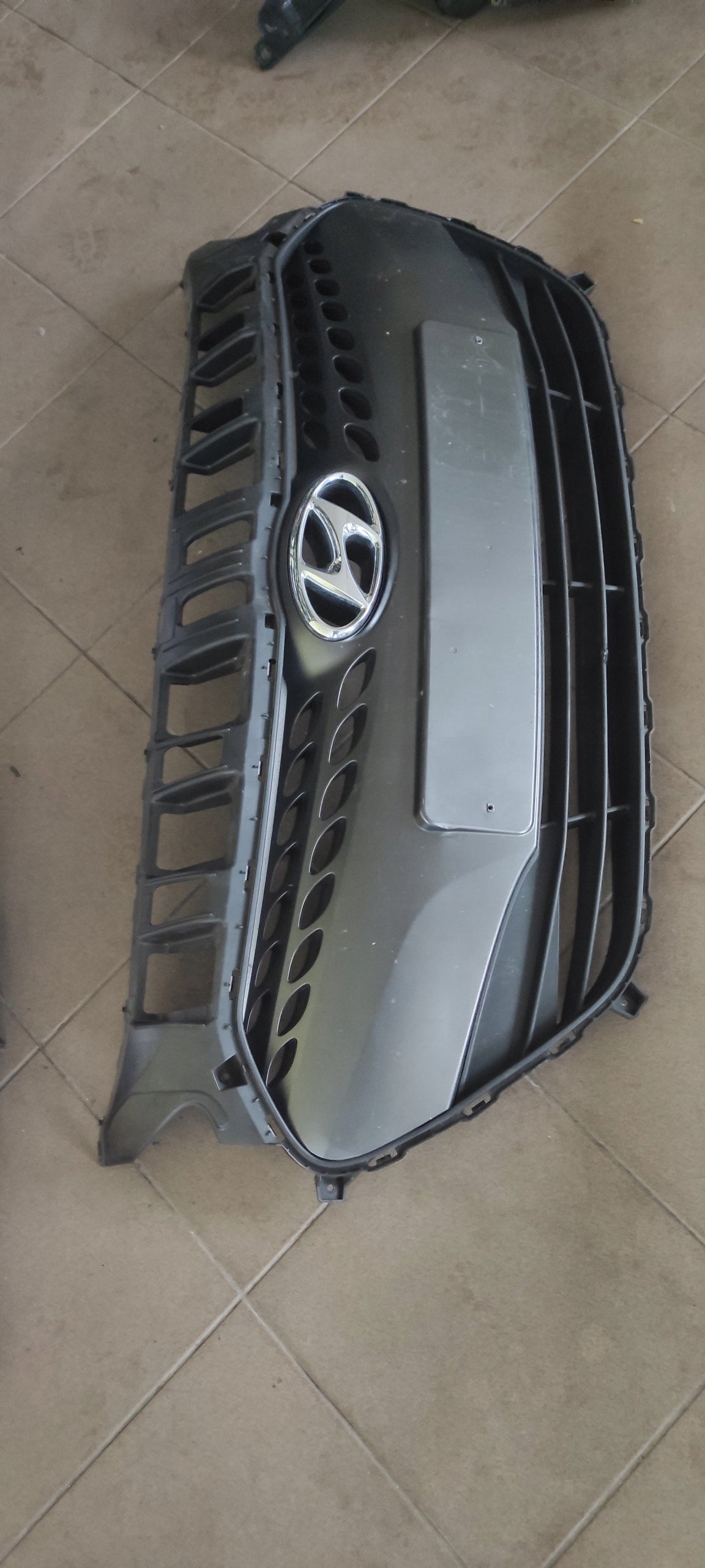 Kühlergrill Hyundai 6 5 FRONTGRILL 86352A6300 Kühlergitter