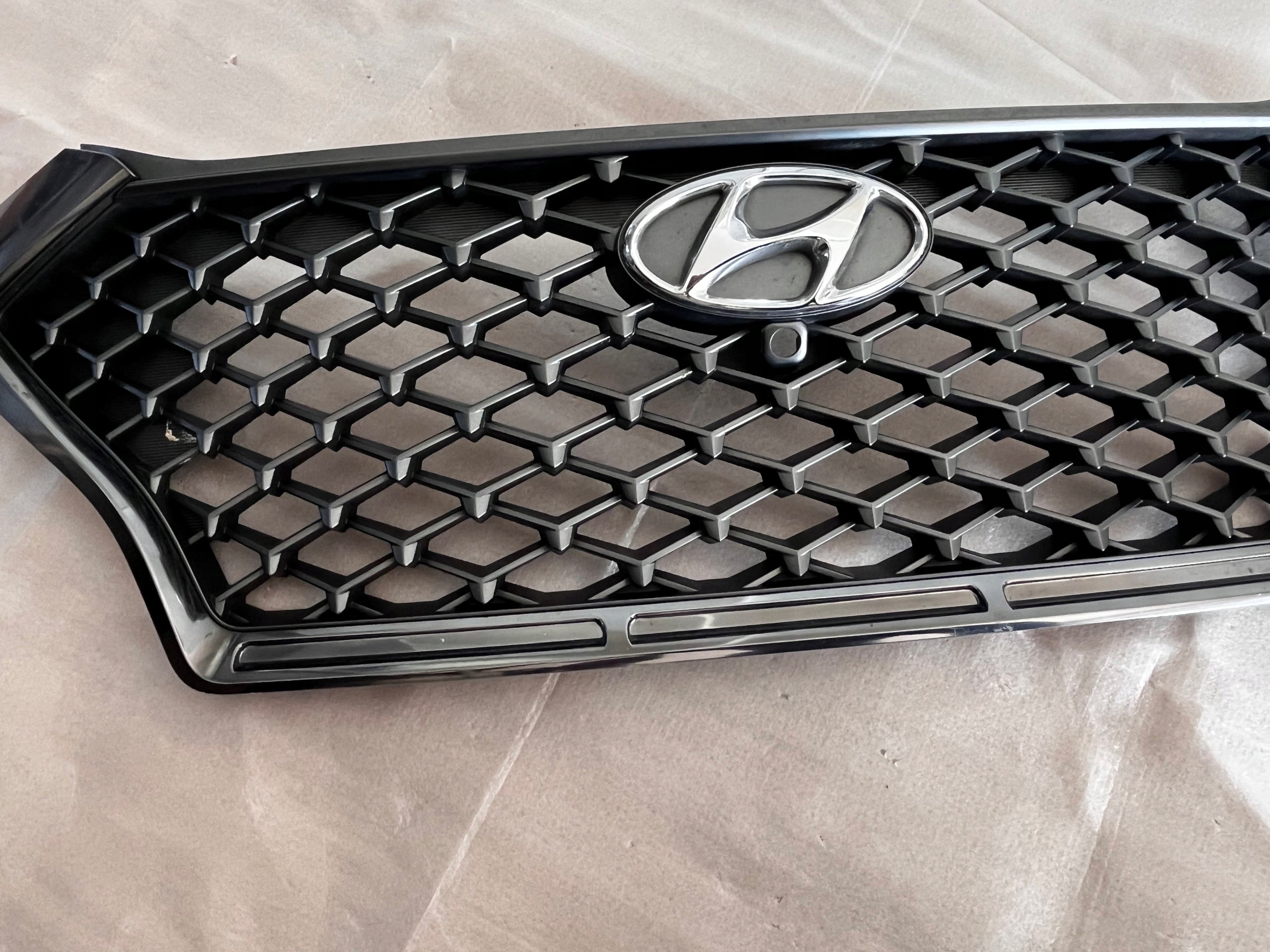 Kühlergrill Hyundai 6 5 FRONTGRILL 86351D7710 Kühlergitter