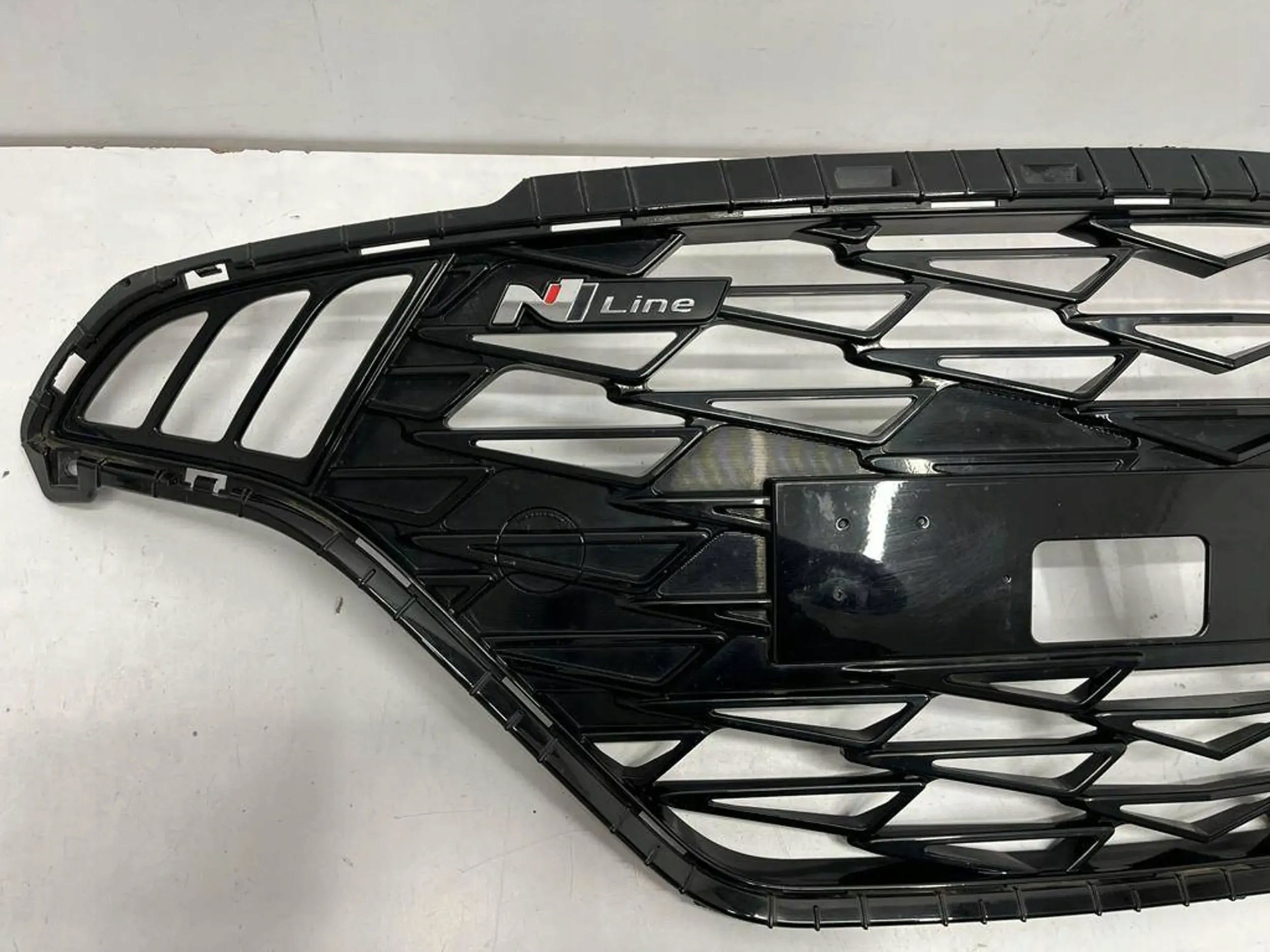 Kühlergrill Hyundai 5 I10 III I I10 6 FRONTGRILL 86351K7300 Kühlergitter