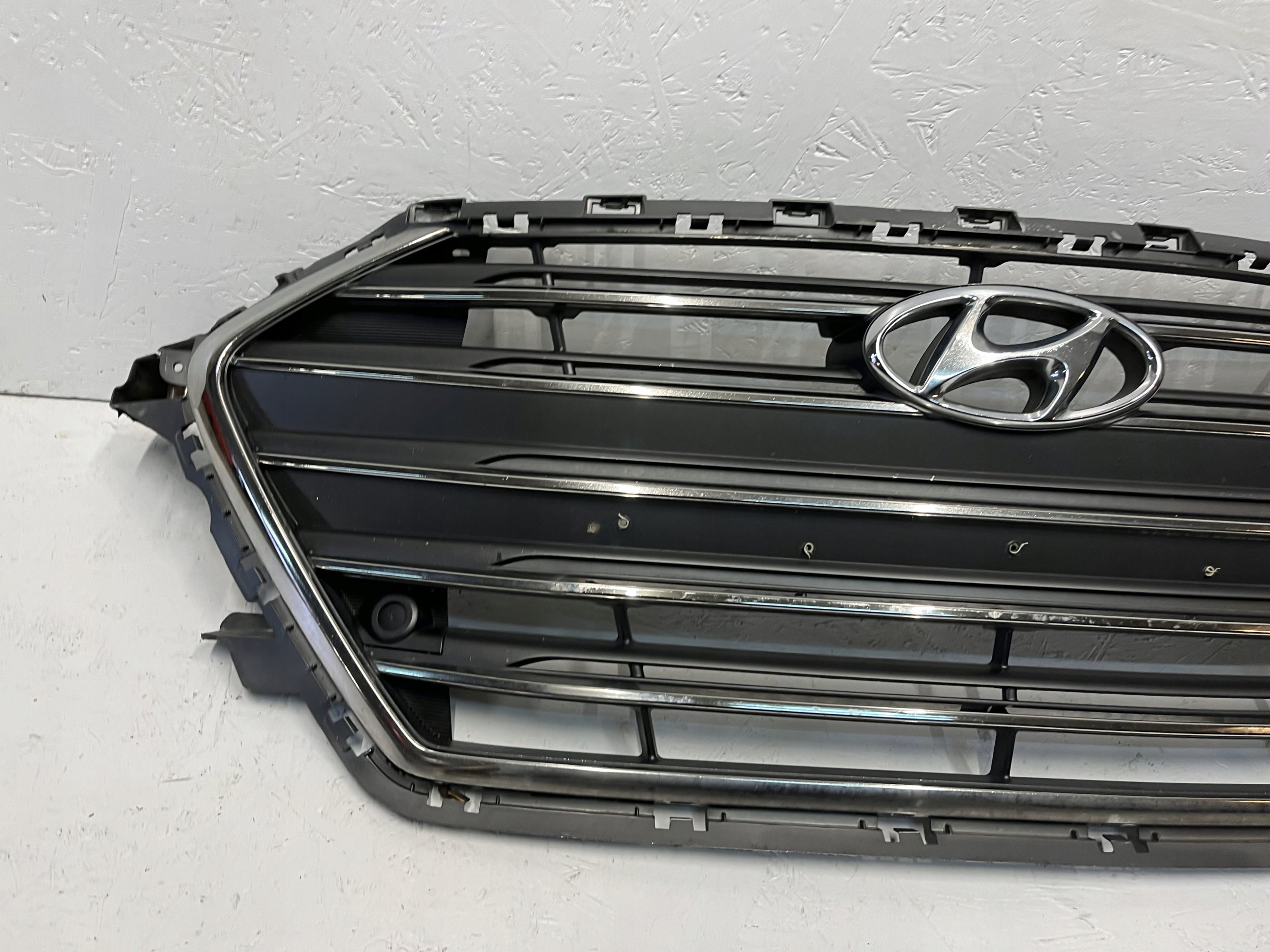 Kühlergrill Hyundai ELANTRA 6 5 FRONTGRILL 86351F2100 Kühlergitter