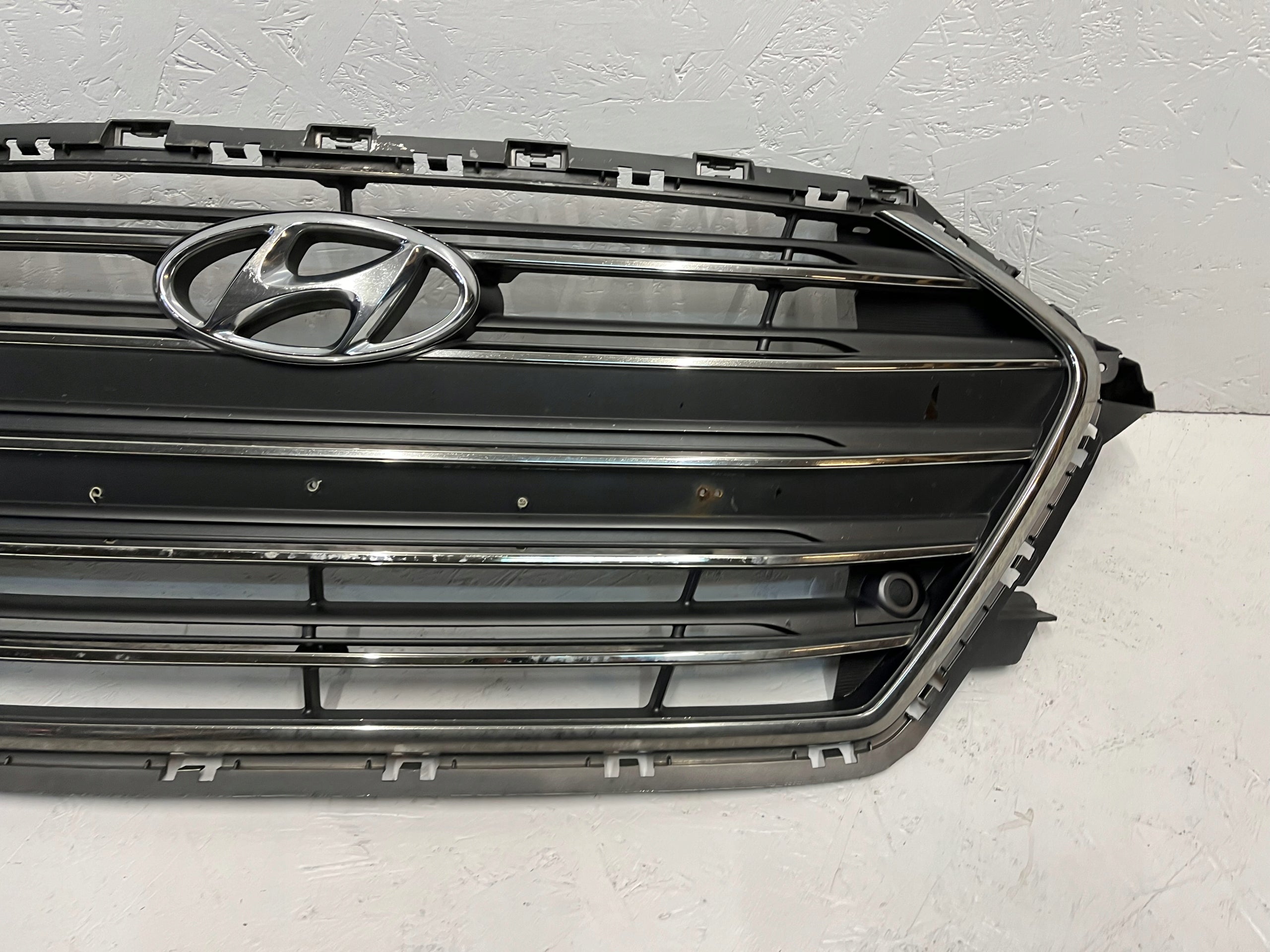 Kühlergrill Hyundai ELANTRA 6 5 FRONTGRILL 86351F2100 Kühlergitter