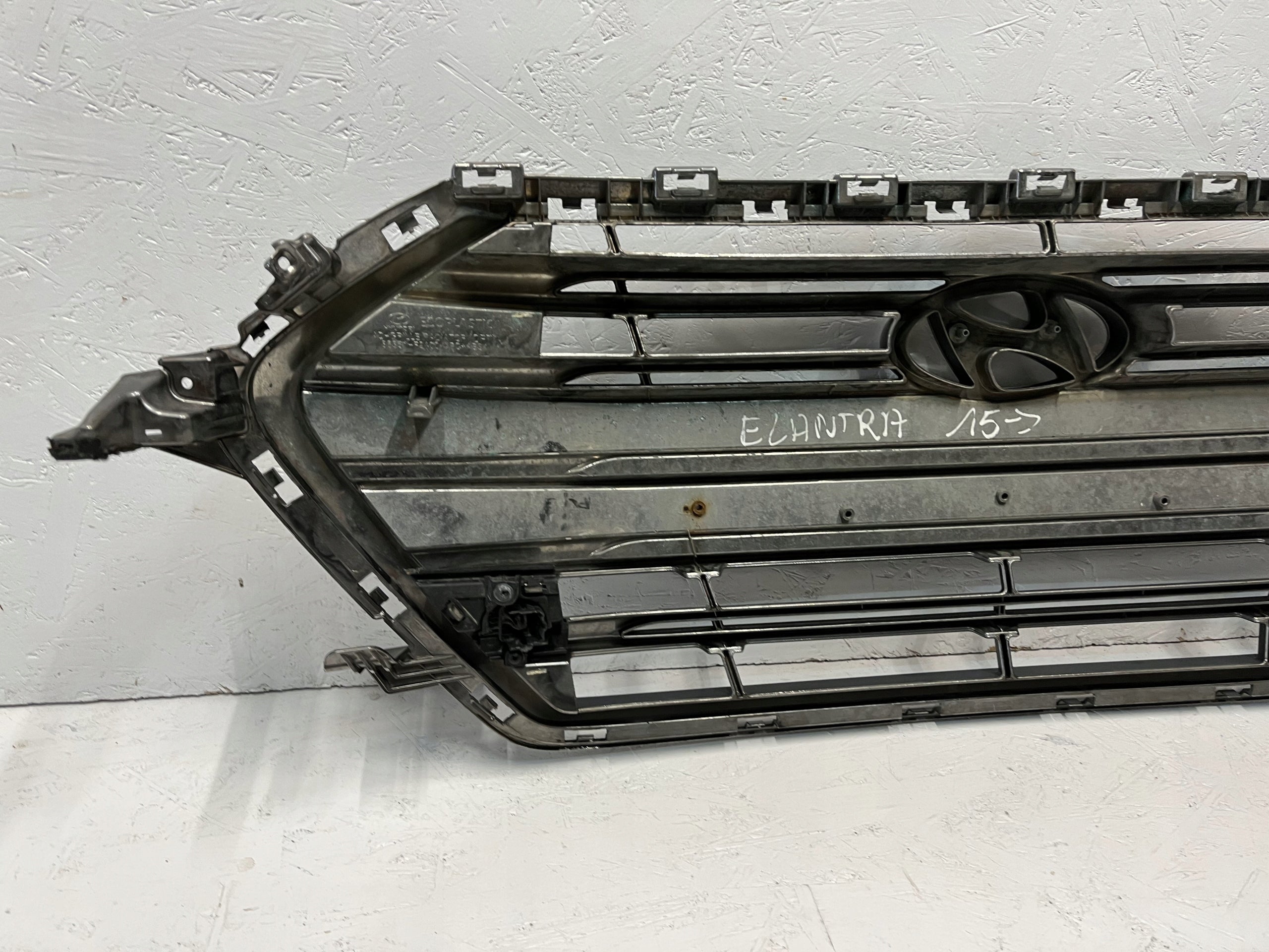 Kühlergrill Hyundai ELANTRA 6 5 FRONTGRILL 86351F2100 Kühlergitter