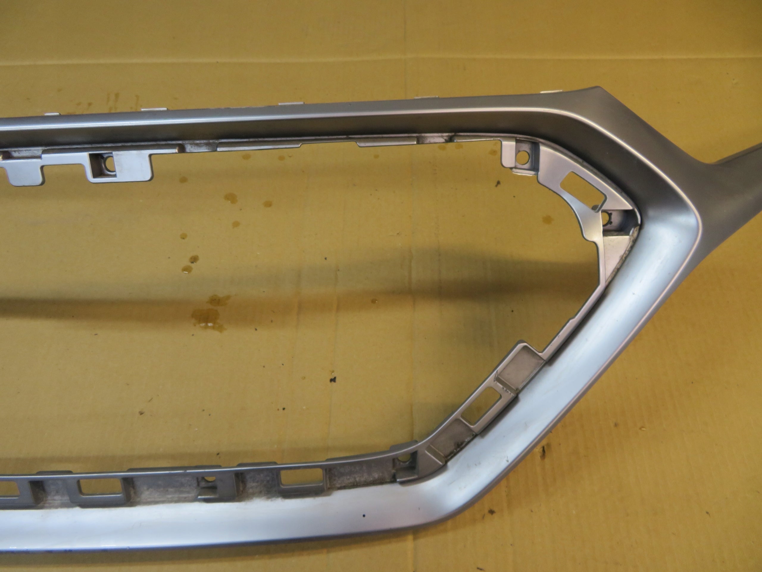 Kühlergrill Hyundai IONIQ 6 5 FRONTGRILL 86586G2500 Kühlergitter