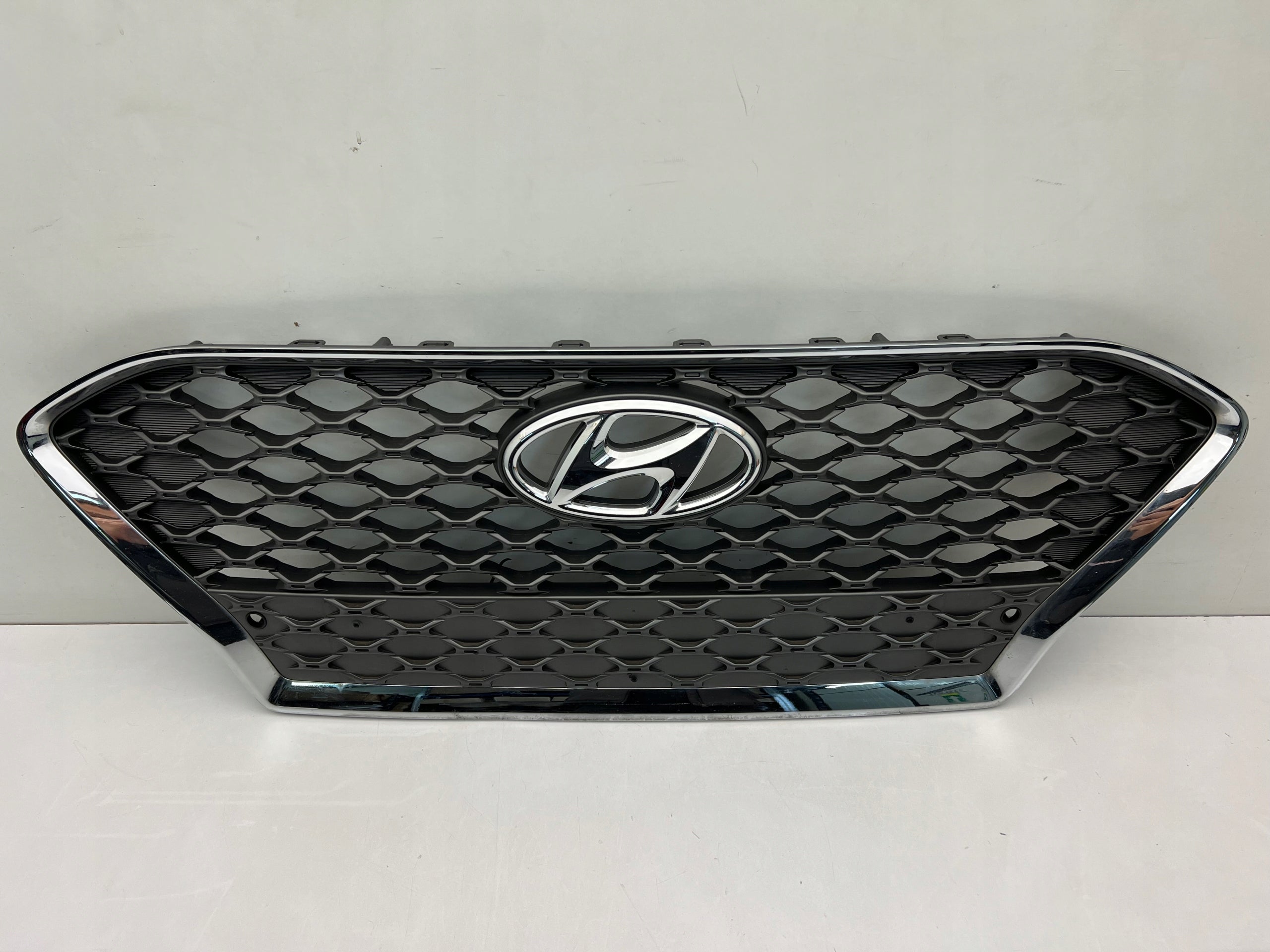 Kühlergrill Hyundai I KONA 6 5 FRONTGRILL 86352J9100 Kühlergitter