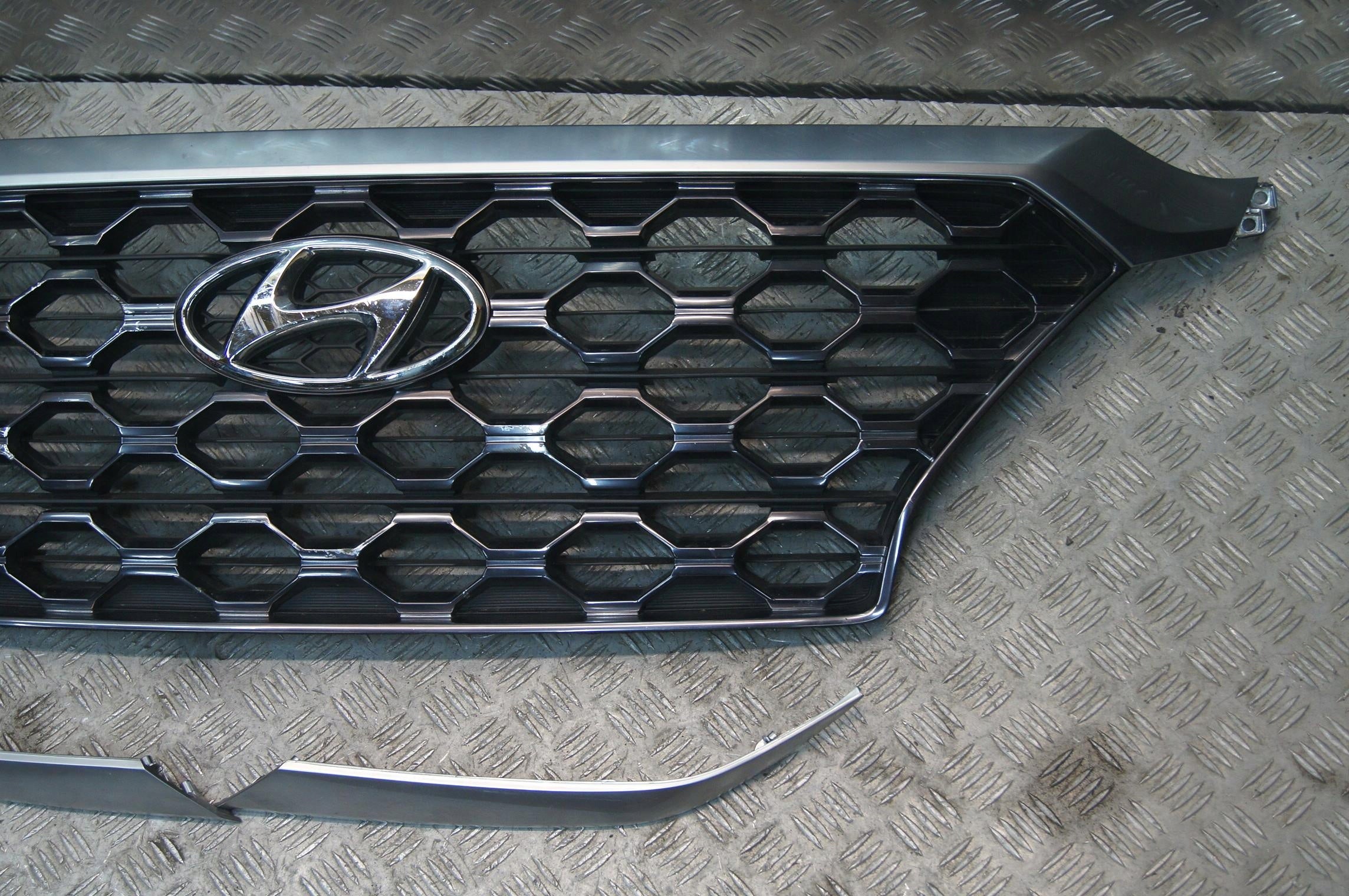 Kühlergrill Hyundai SANTA FE IV I SANTA FE FRONTGRILL Kühlergitter