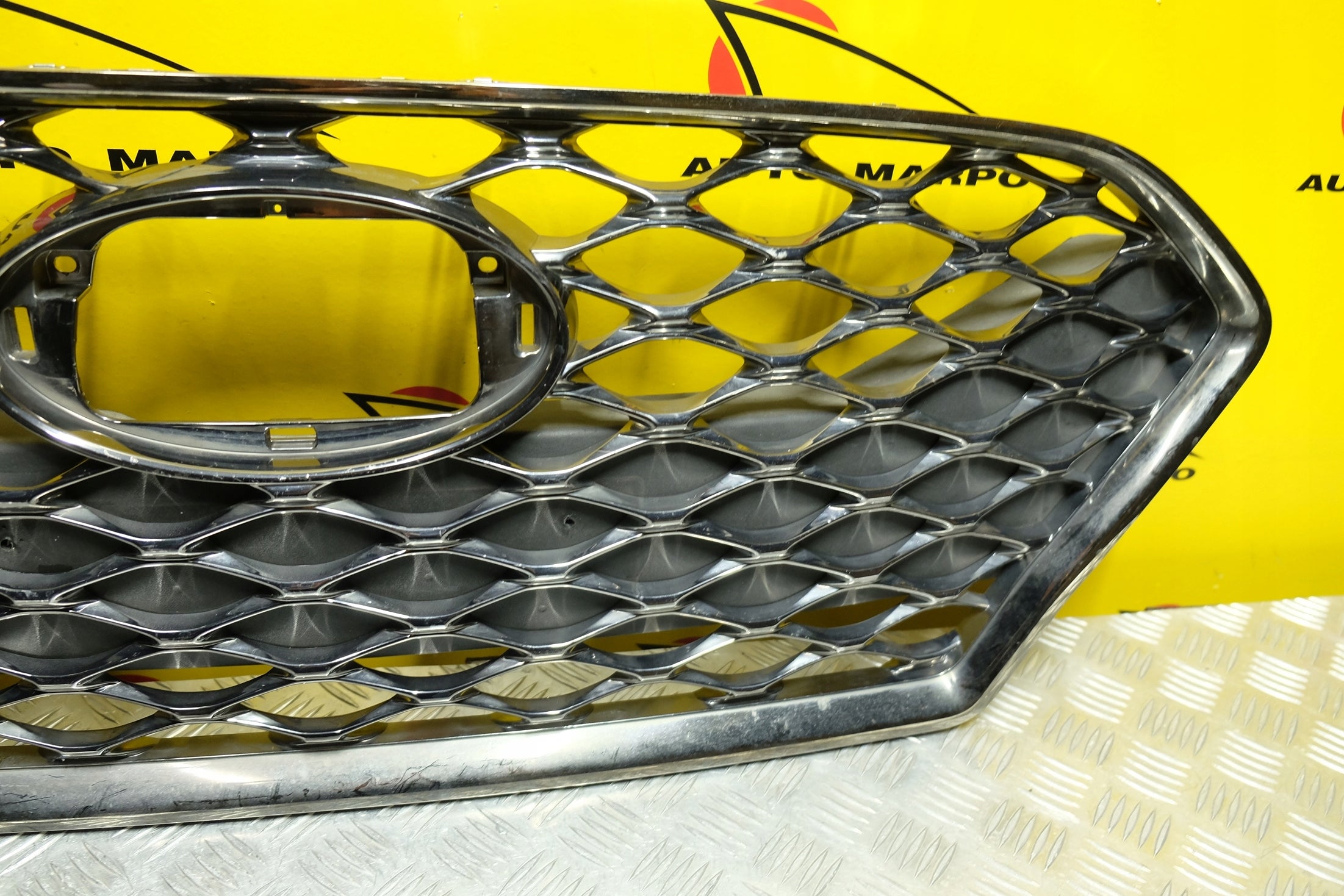 Kühlergrill Hyundai SONATA FRONTGRILL 86350C2800 Kühlergitter