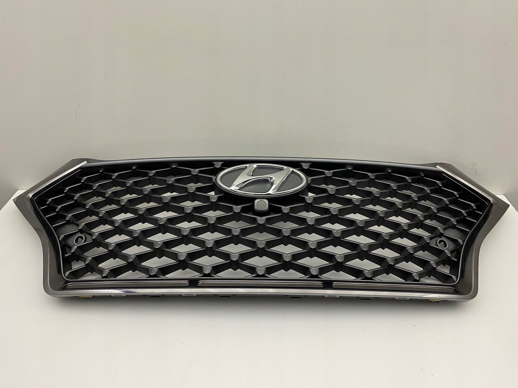 Kühlergrill Hyundai 5 I TUCSON 6 TUCSON III 3 FRONTGRILL 86351D7710 Kühlergitter