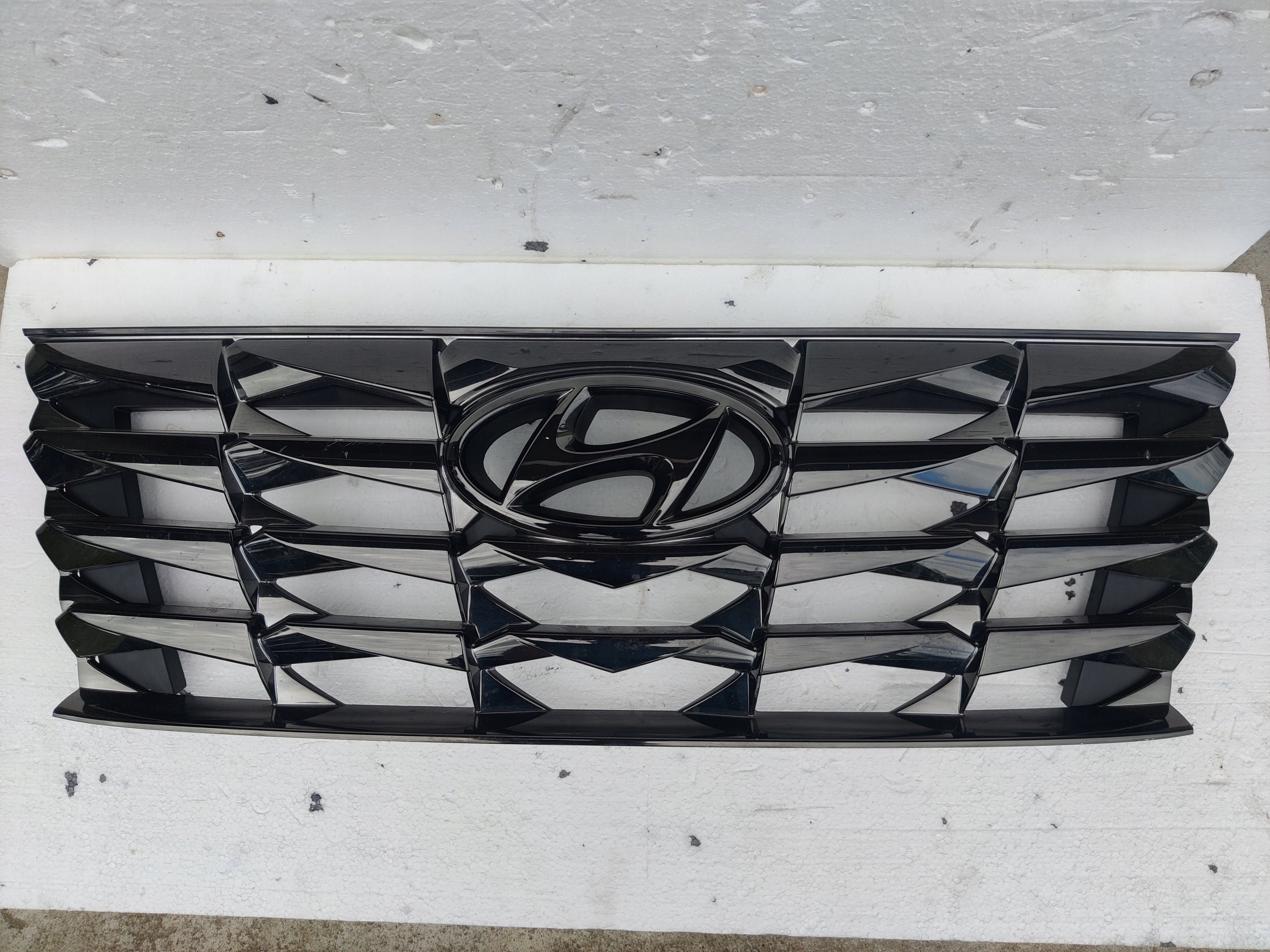 Kühlergrill Hyundai TUCSON I I TUCSON FRONTGRILL 86351N7110 Kühlergitter