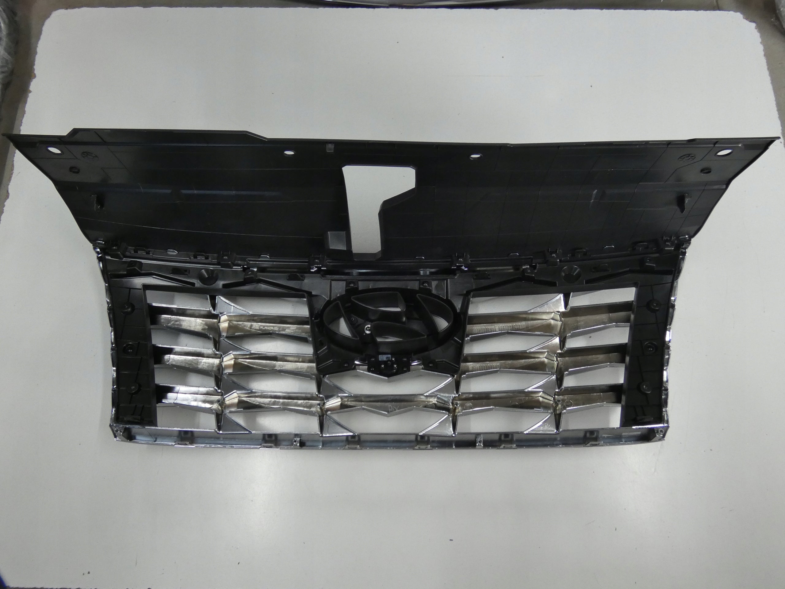 Kühlergrill Hyundai 5 TUCSON 2 6 I TUCSON FRONTGRILL 86351N7110 Kühlergitter