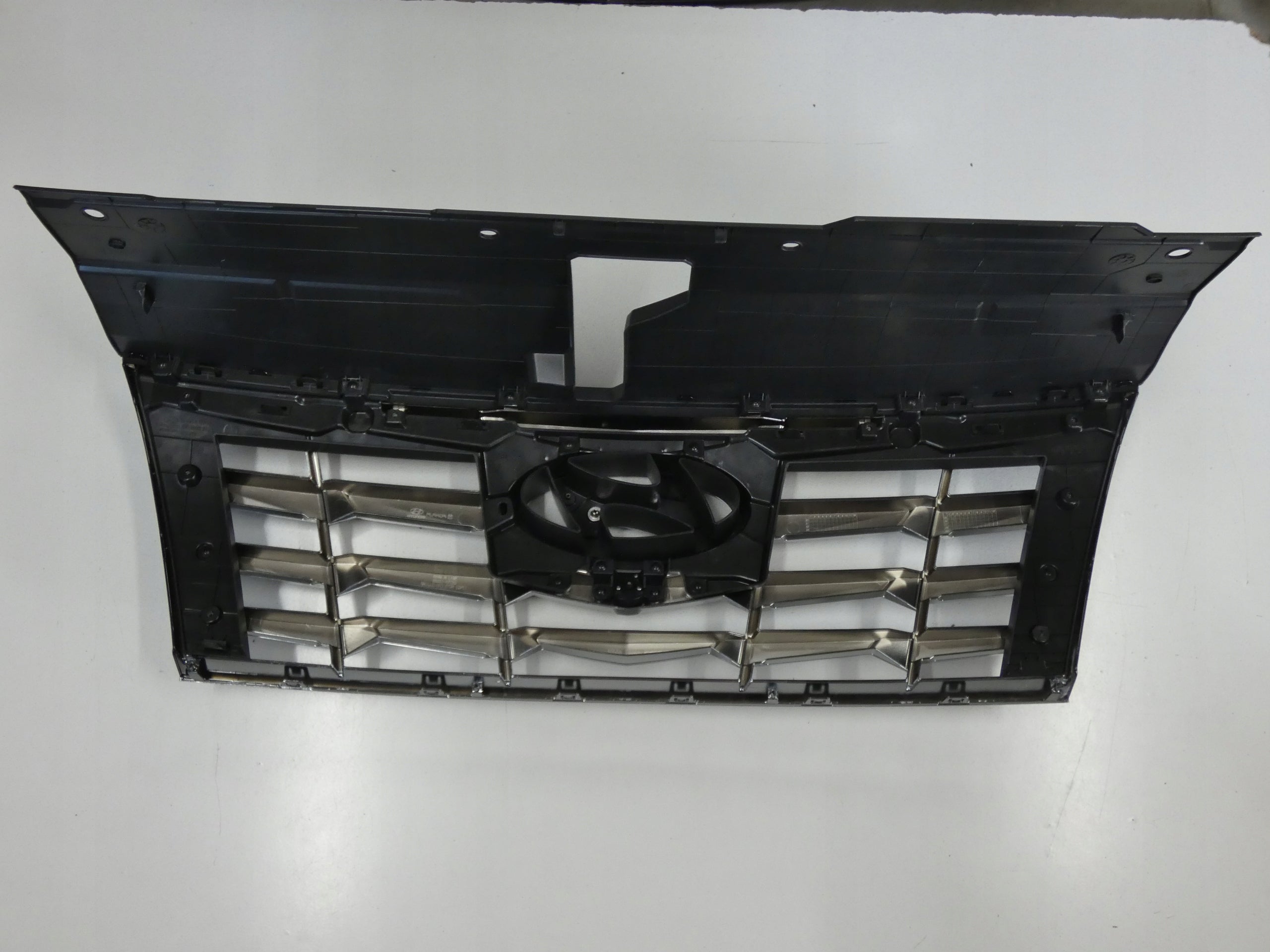 Kühlergrill Hyundai TUCSON 2 I TUCSON FRONTGRILL 86351N7CBO Kühlergitter