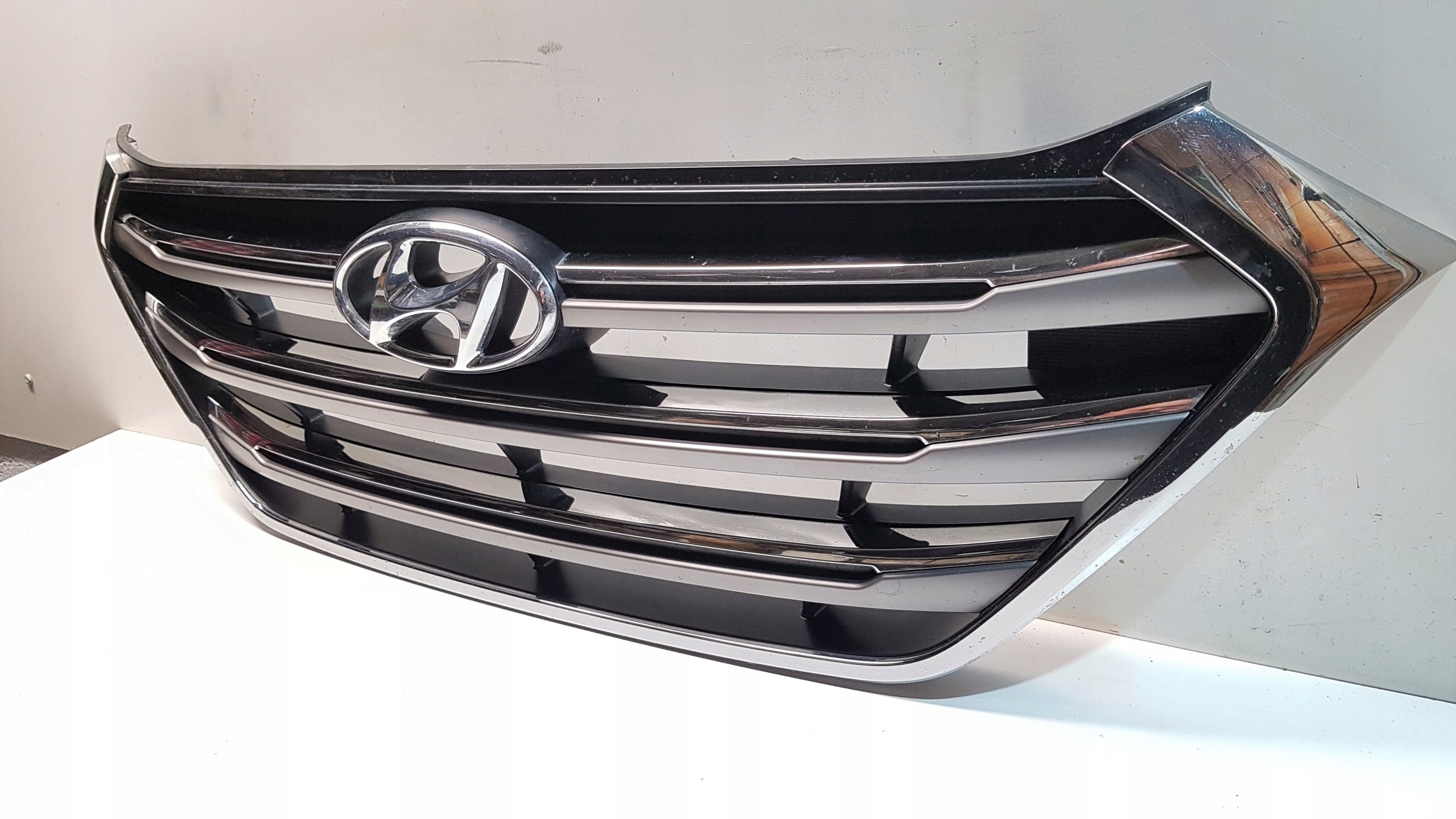 Hyundai 6 5 TUCSON 3 III I TUCSON TUCSON III FRONTGRILL 86351D7100