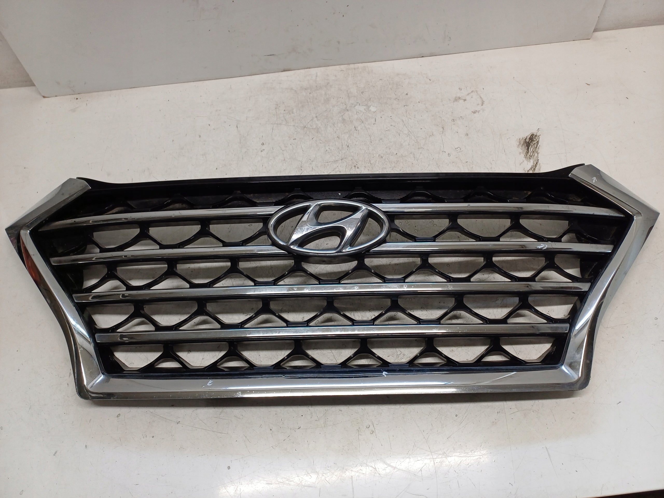 Kühlergrill Hyundai 5 I TUCSON 6 TUCSON III 3 FRONTGRILL 86351D7600 Kühlergitter