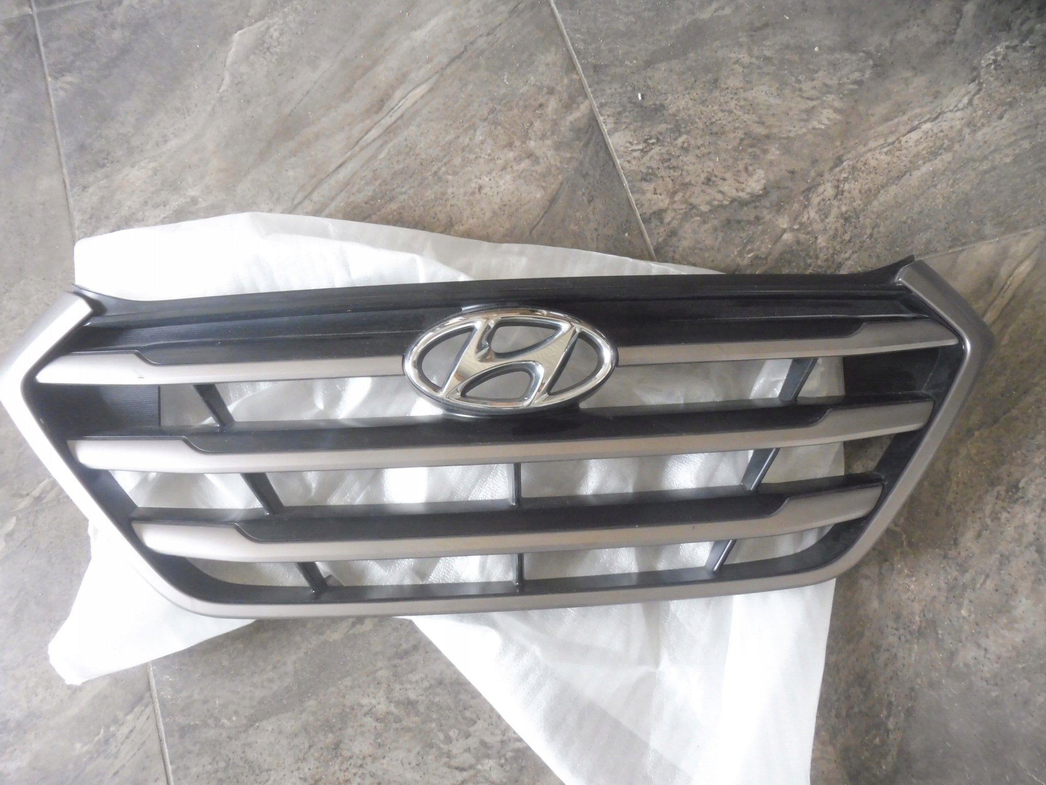 Kühlergrill Hyundai TUCSON III 5 6 I TUCSON FRONTGRILL 86351D7000 Kühlergitter