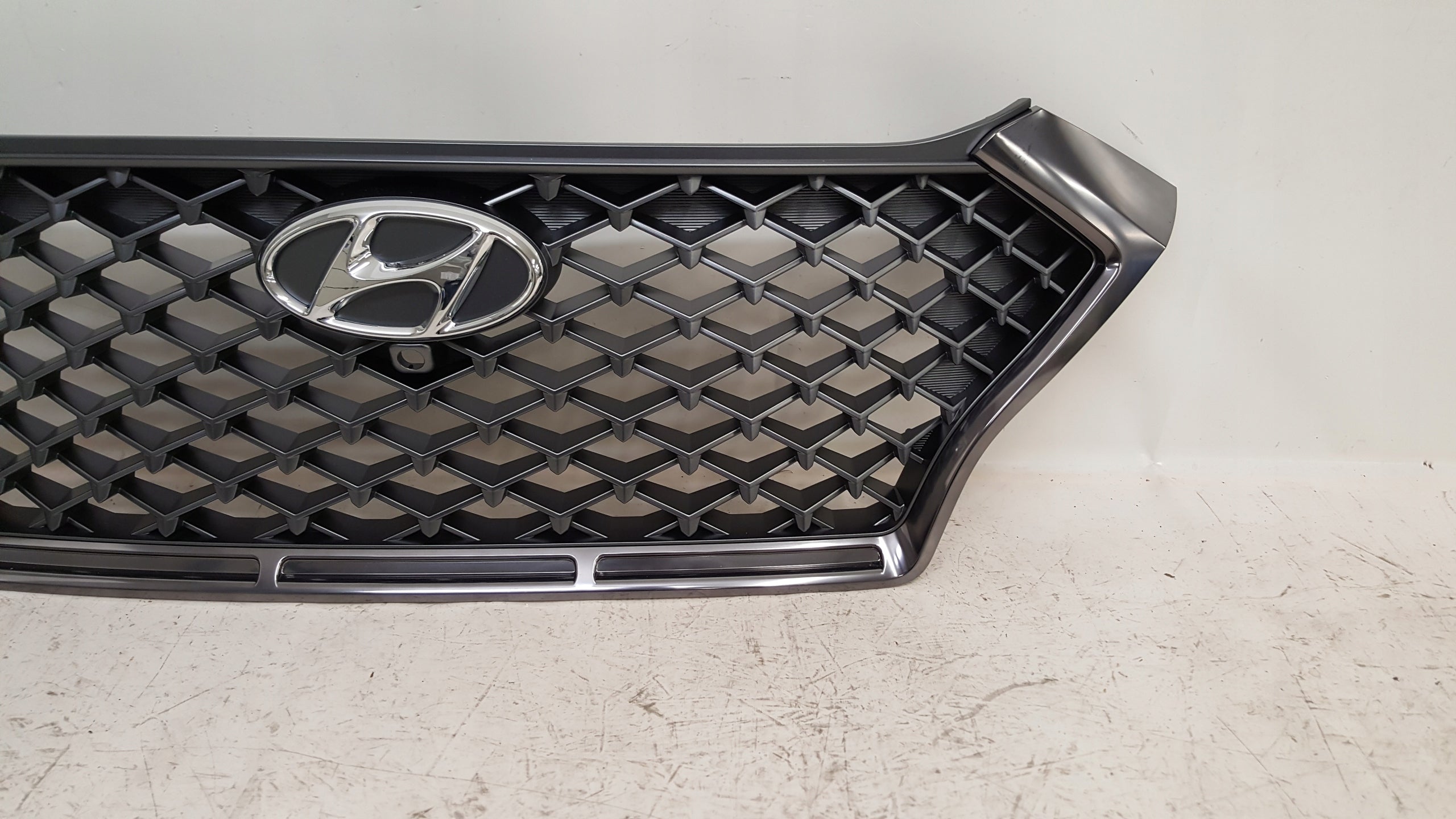 Hyundai TUCSON II 2 TUCSON III I TUCSON FRONTGRILL 86351D7710