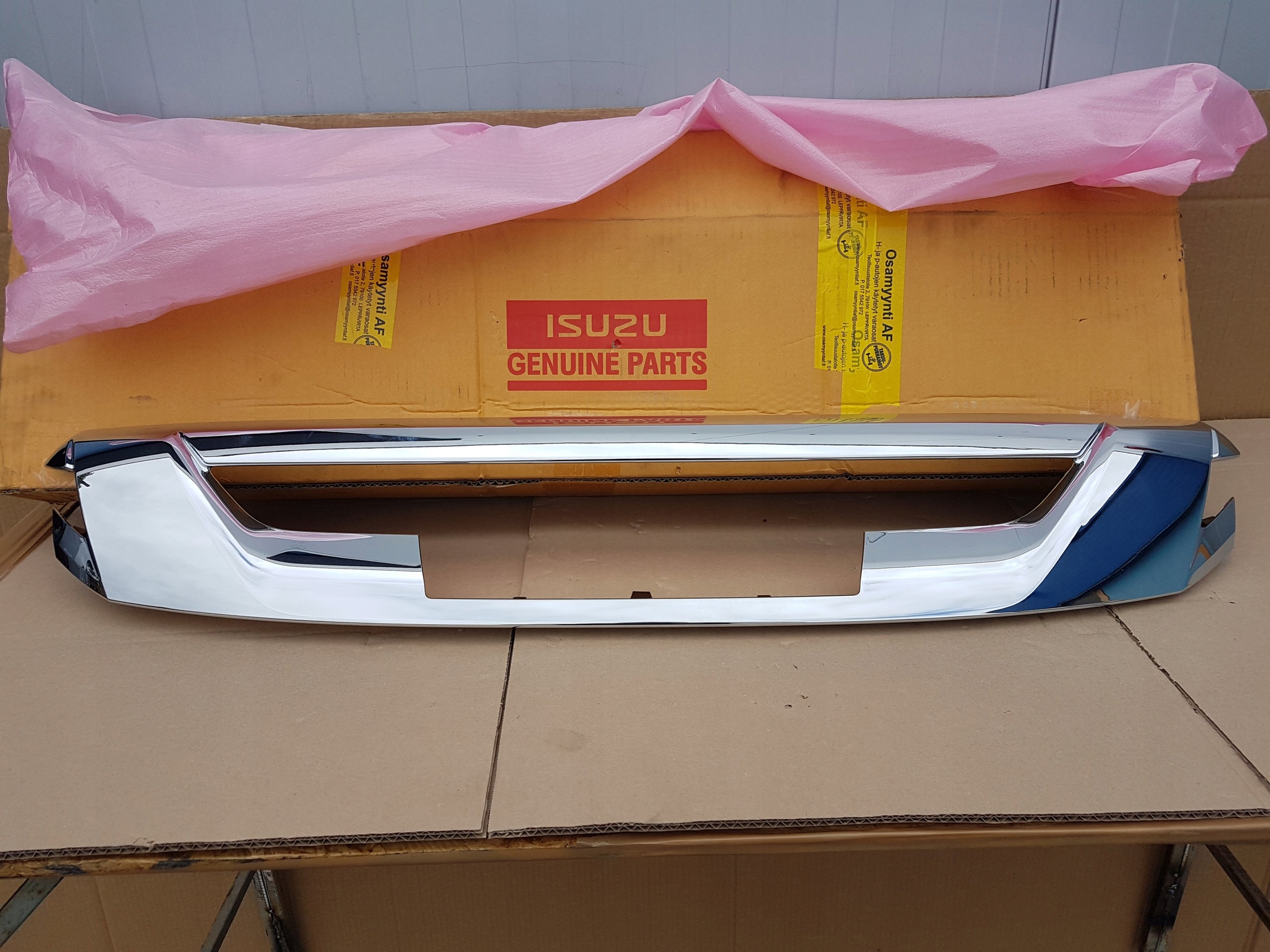 Isuzu DMAX II FRONTGRILL GRILLATRAPACHROMISUZUDMAXIILIFT17NOWYORYGINAŁ!!!