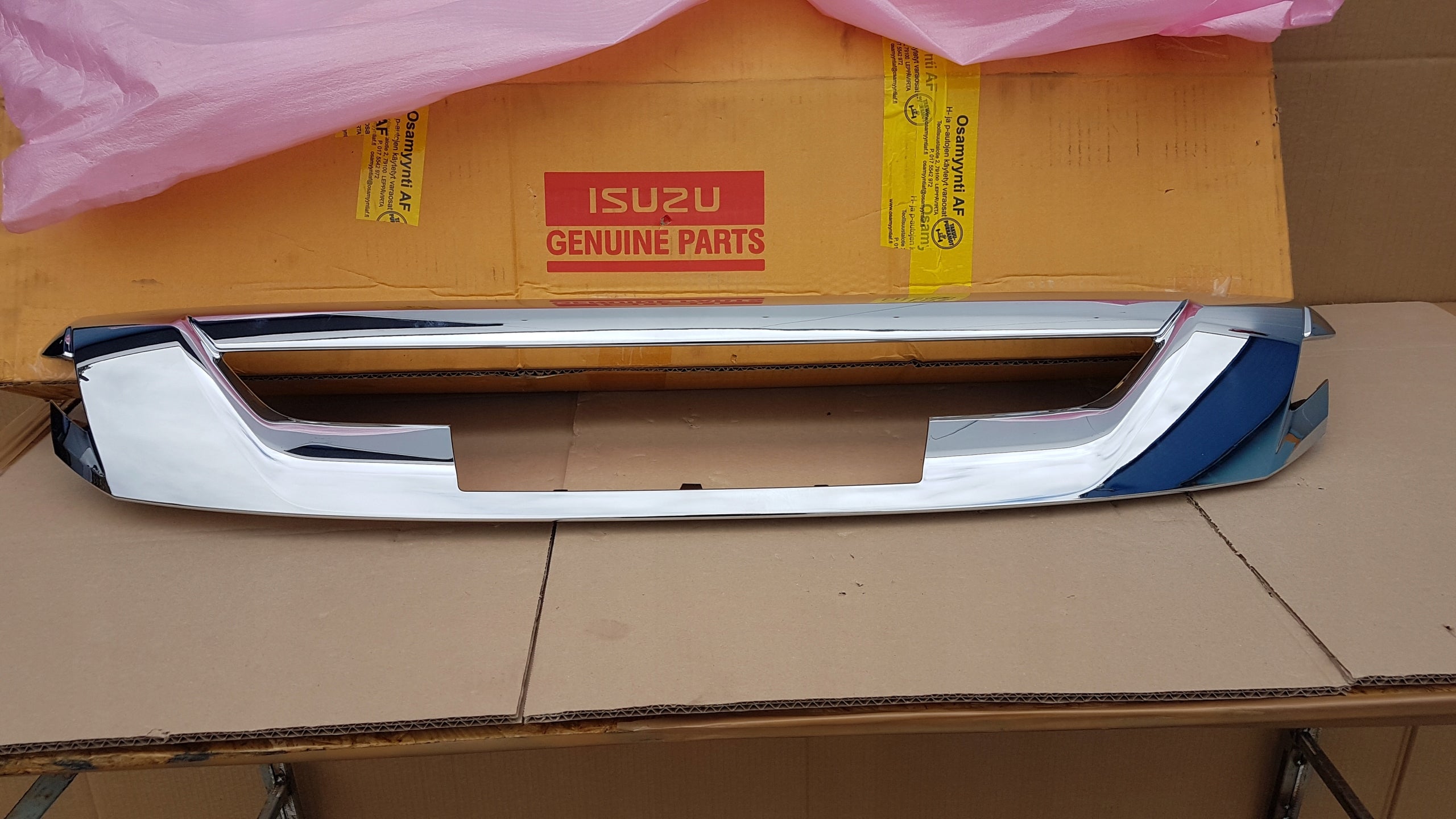 Isuzu DMAX II FRONTGRILL GRILLATRAPACHROMISUZUDMAXIILIFT17NOWYORYGINAŁ!!!