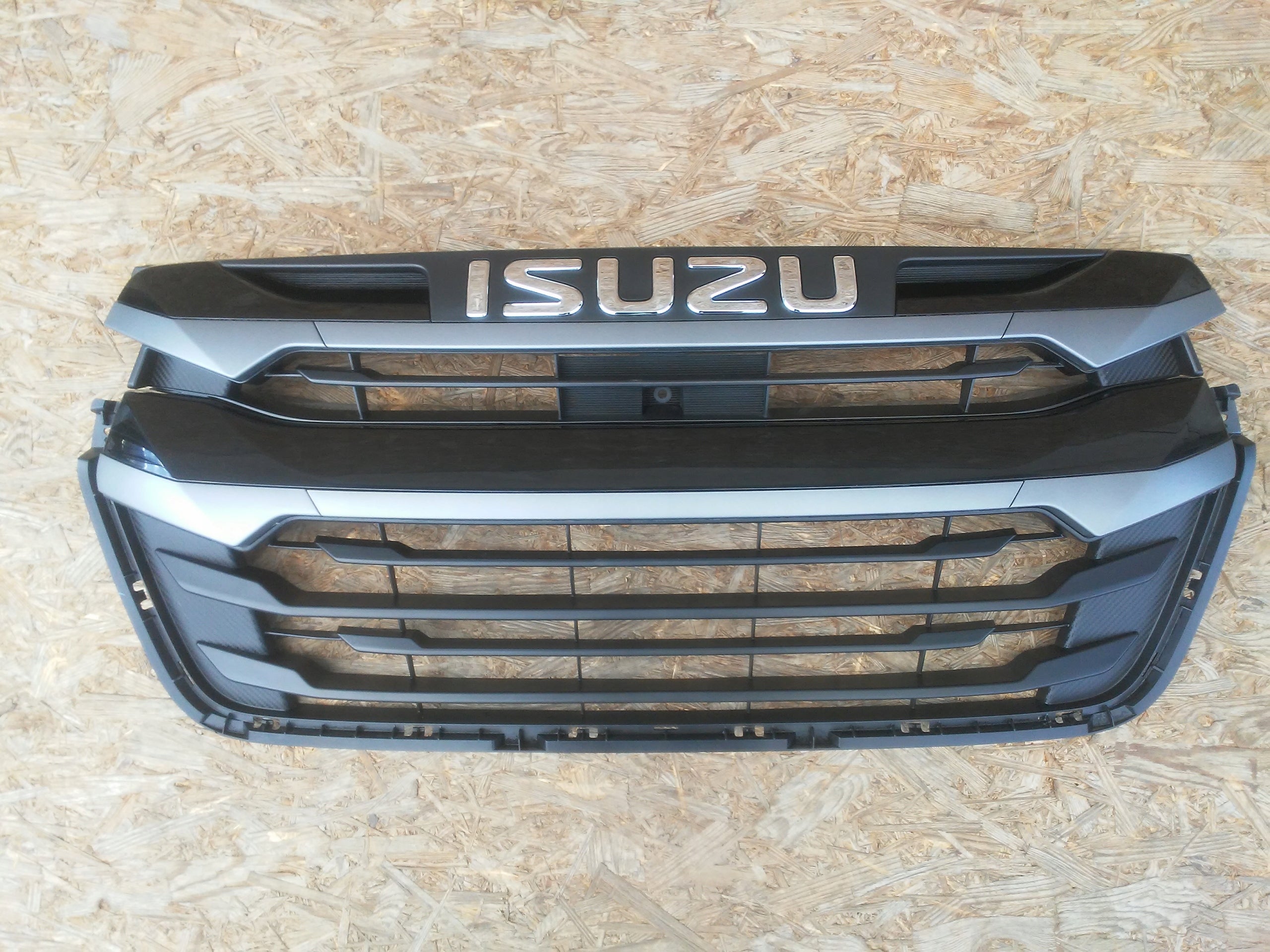 Kühlergrill Isuzu DMAX III FRONTGRILL IsuzuDMax2023rok Kühlergitter