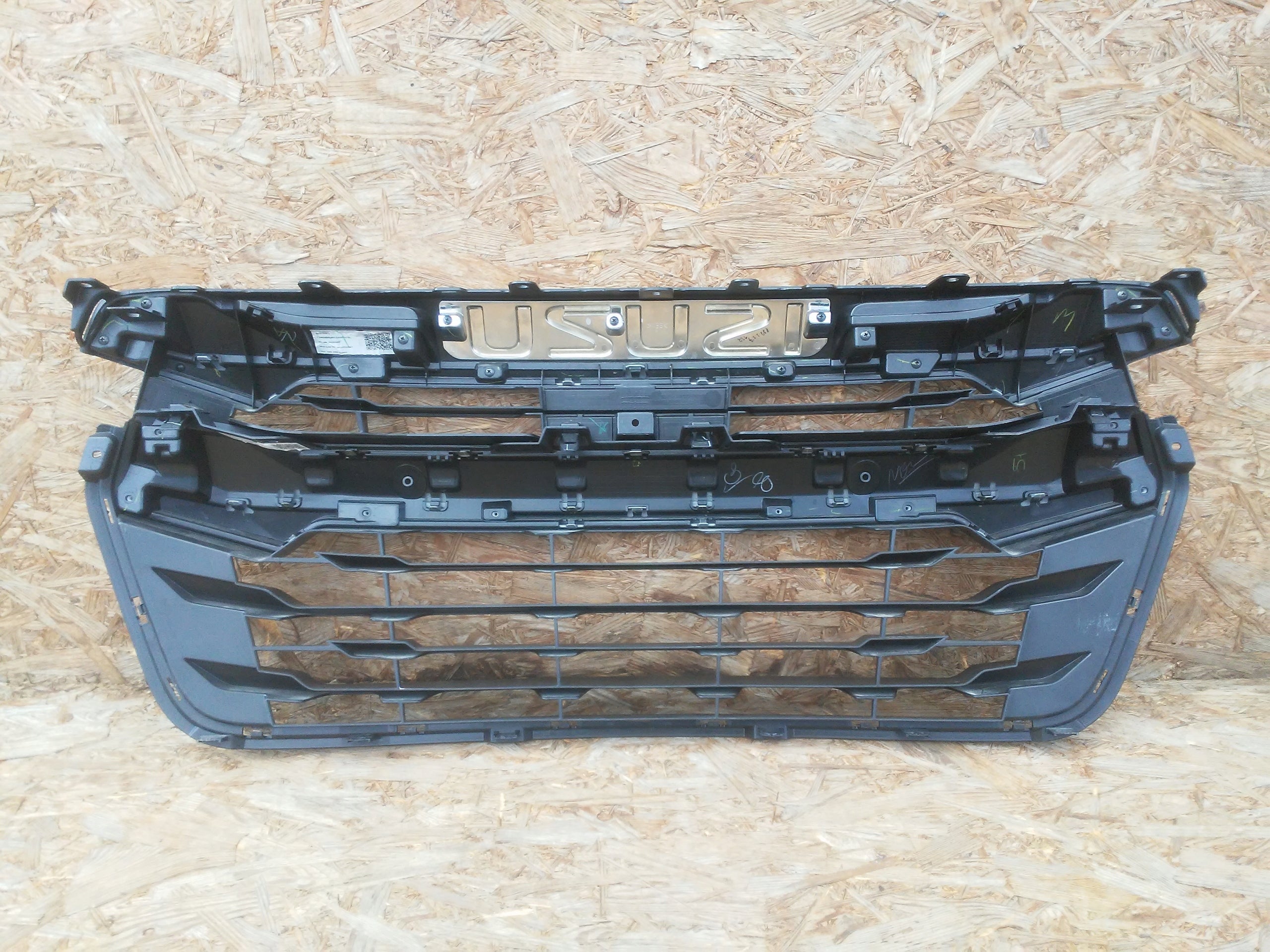 Kühlergrill Isuzu DMAX III FRONTGRILL IsuzuDMax2023rok Kühlergitter