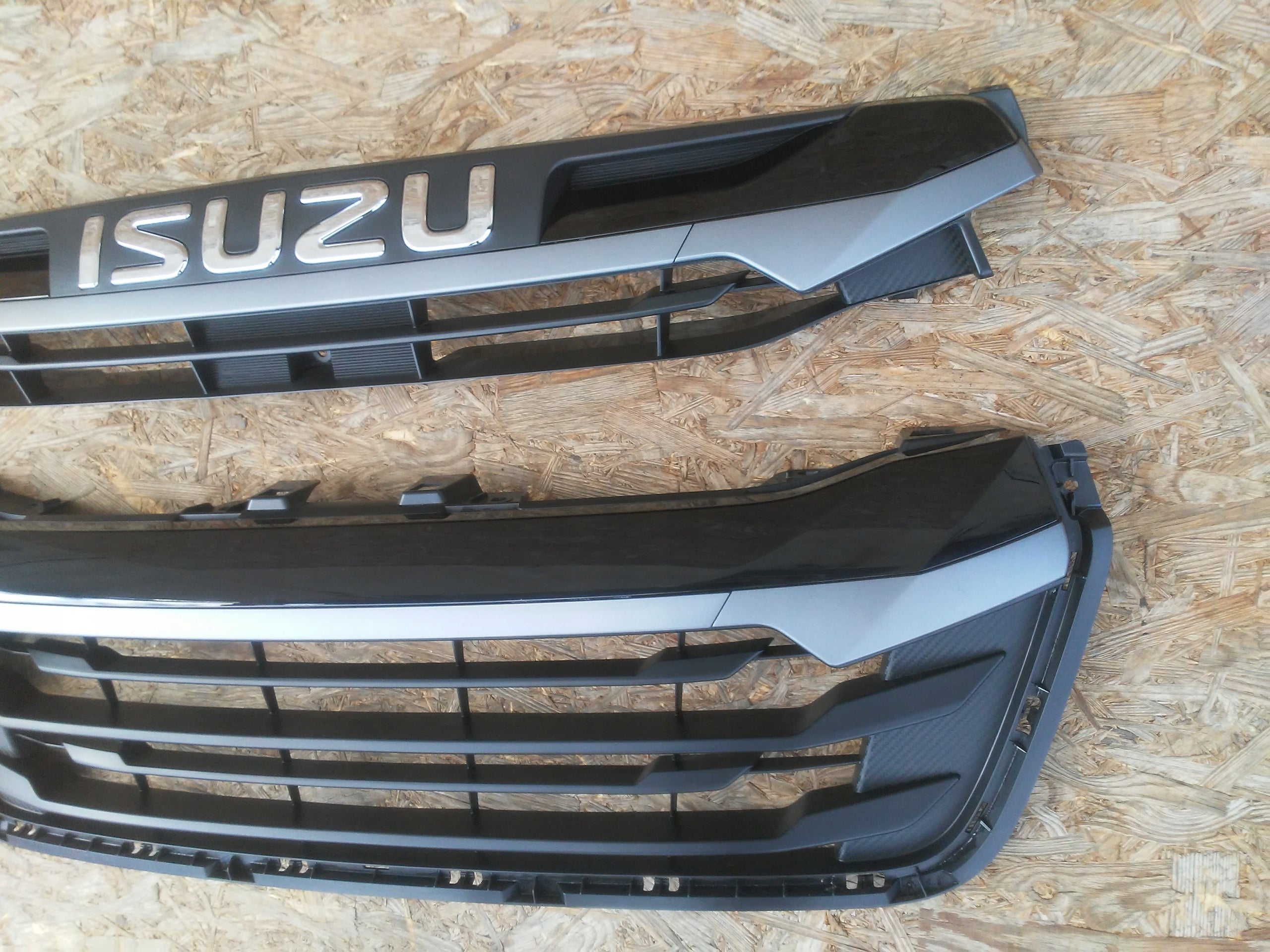 Kühlergrill Isuzu DMAX III FRONTGRILL IsuzuDMax2023rok Kühlergitter