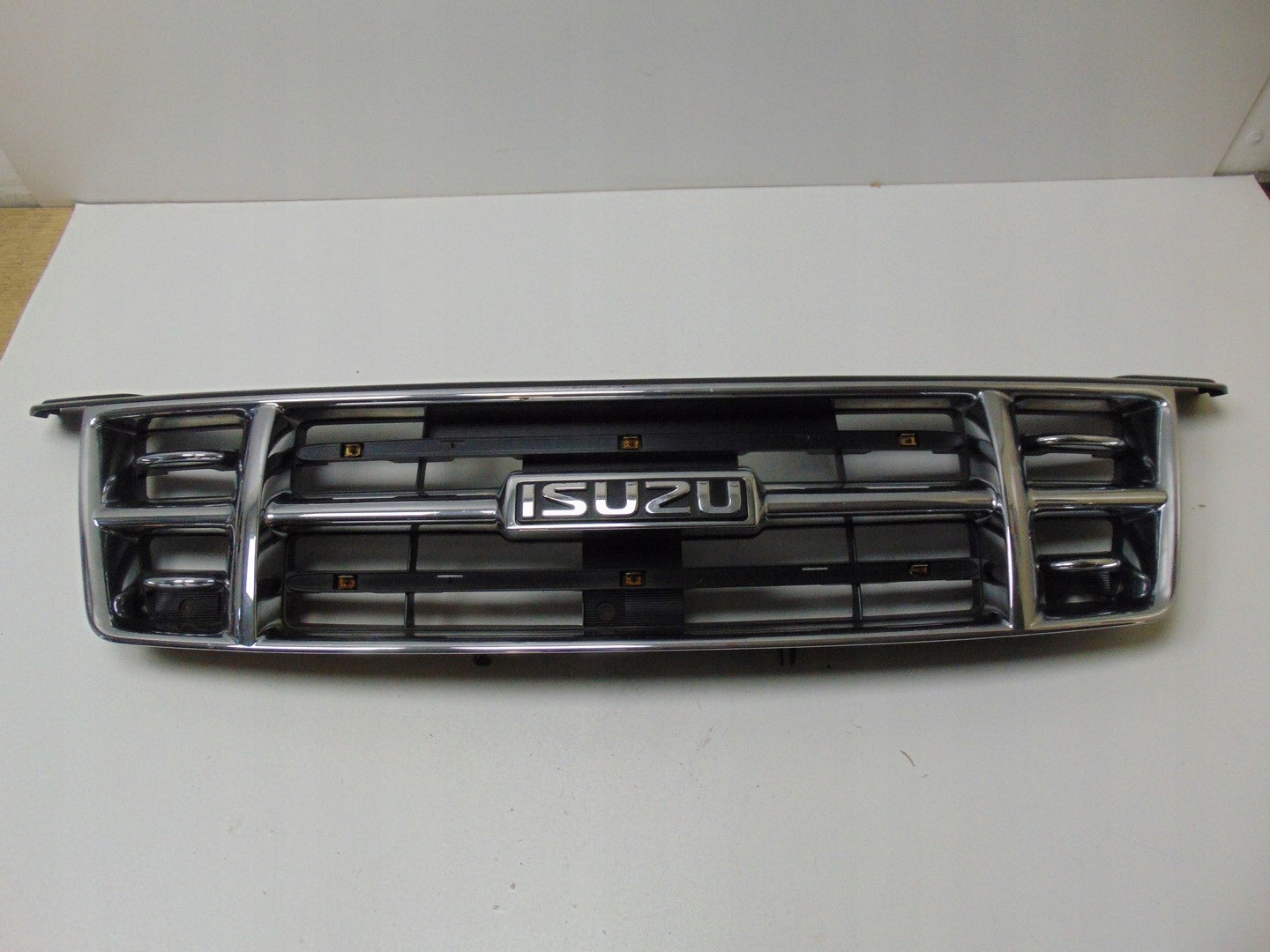  Kühlergrill Isuzu DMAX FRONTGRILL Kühlergitter product image