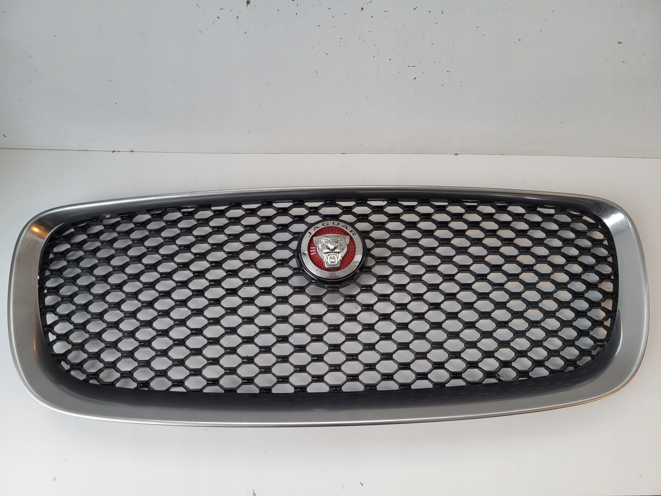 Kühlergrill Jaguar EPACE X540 FRONTGRILL AHK83018K28 Kühlergitter