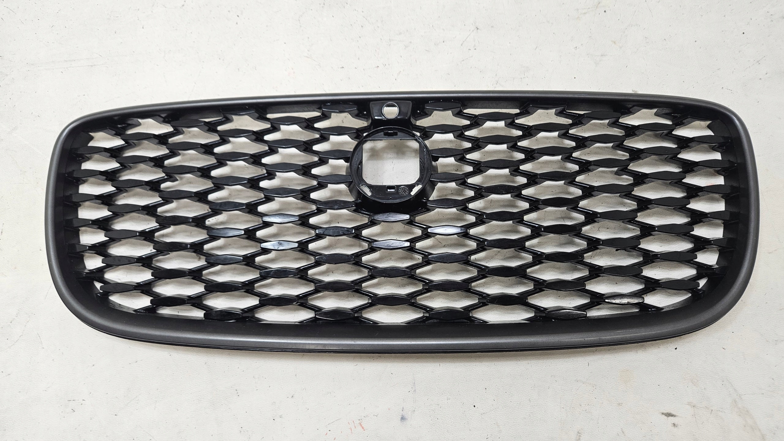  Grille Jaguar FPACE EPACE FRONTGRILL FTMK838A100 Grille  product image