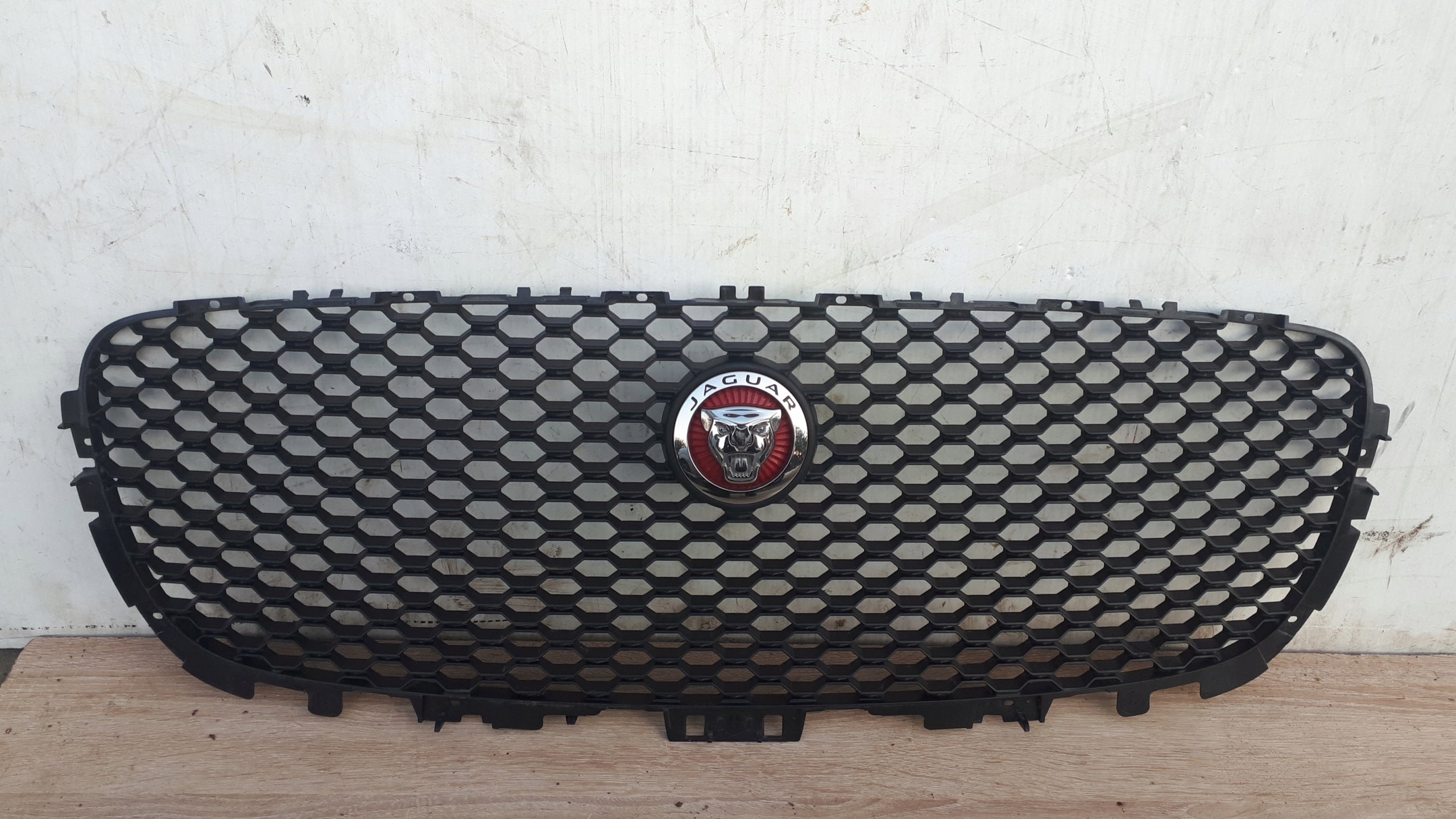 Kühlergrill Jaguar FPACE FRONTGRILL OEHK838B271 Kühlergitter