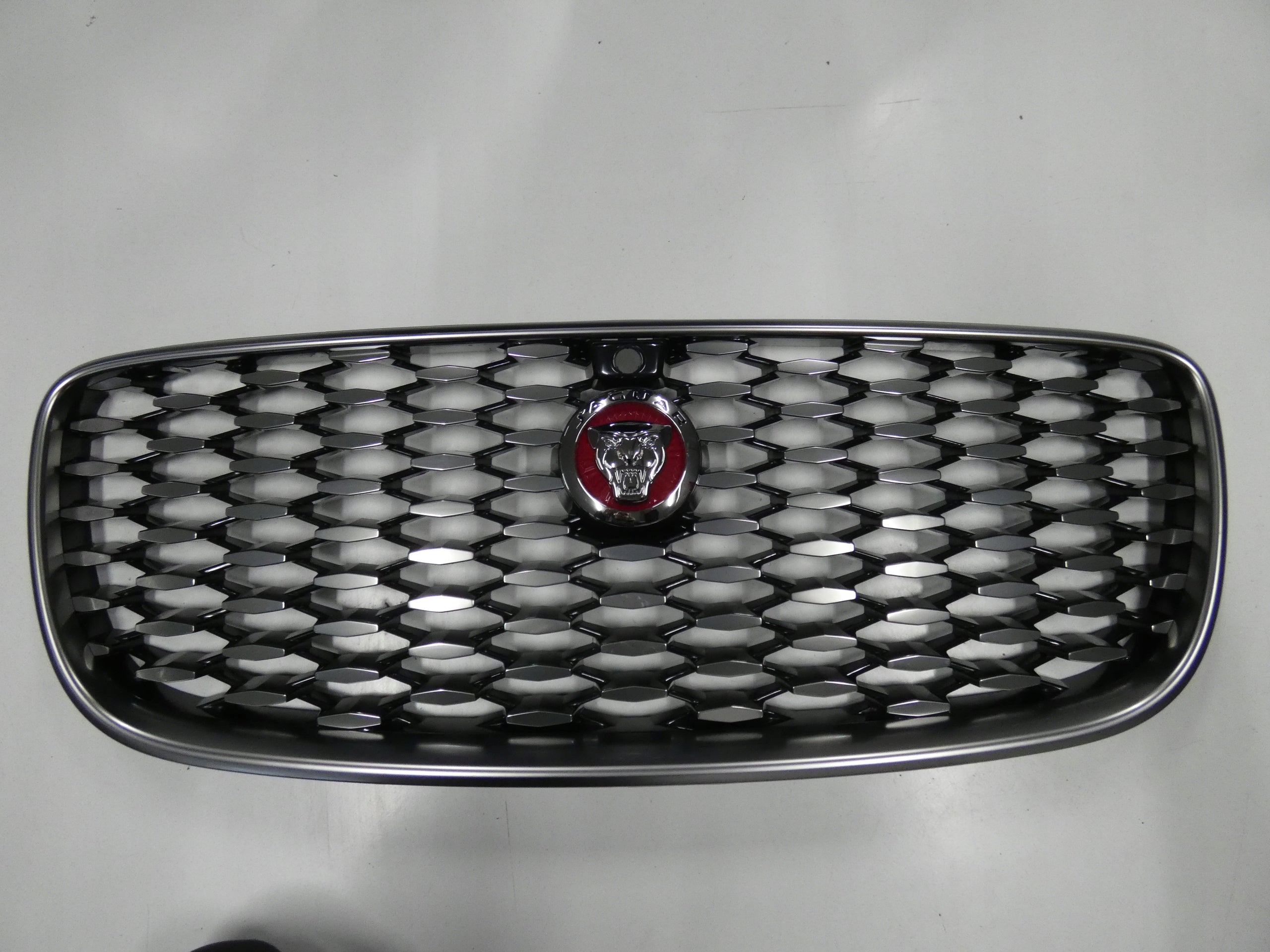 Kühlergrill Jaguar FPACE FRONTGRILL FAMK838A100 Kühlergitter