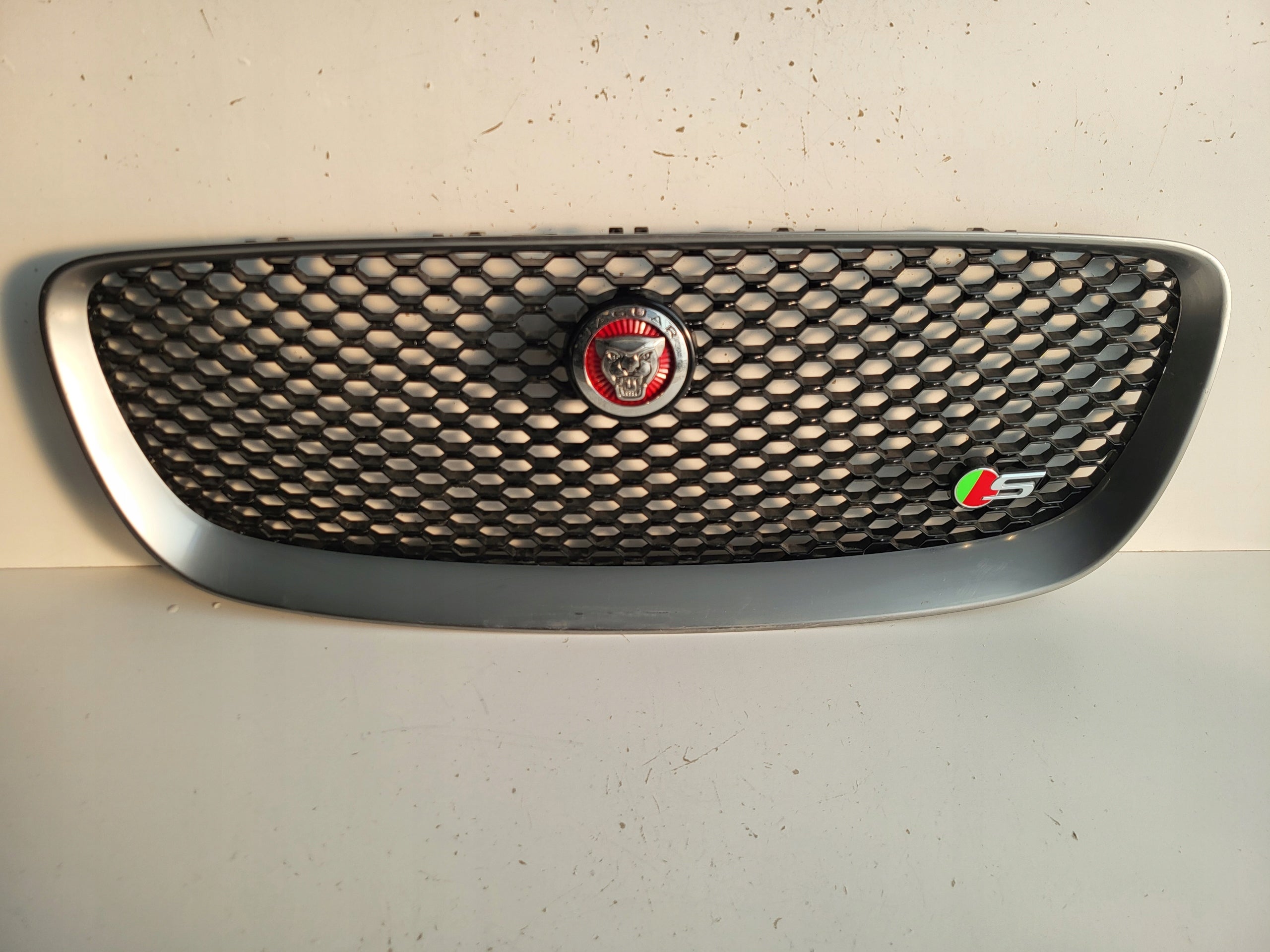  Kühlergrill Jaguar FPACE X761 FRONTGRILL AHK83018K28 Kühlergitter product image