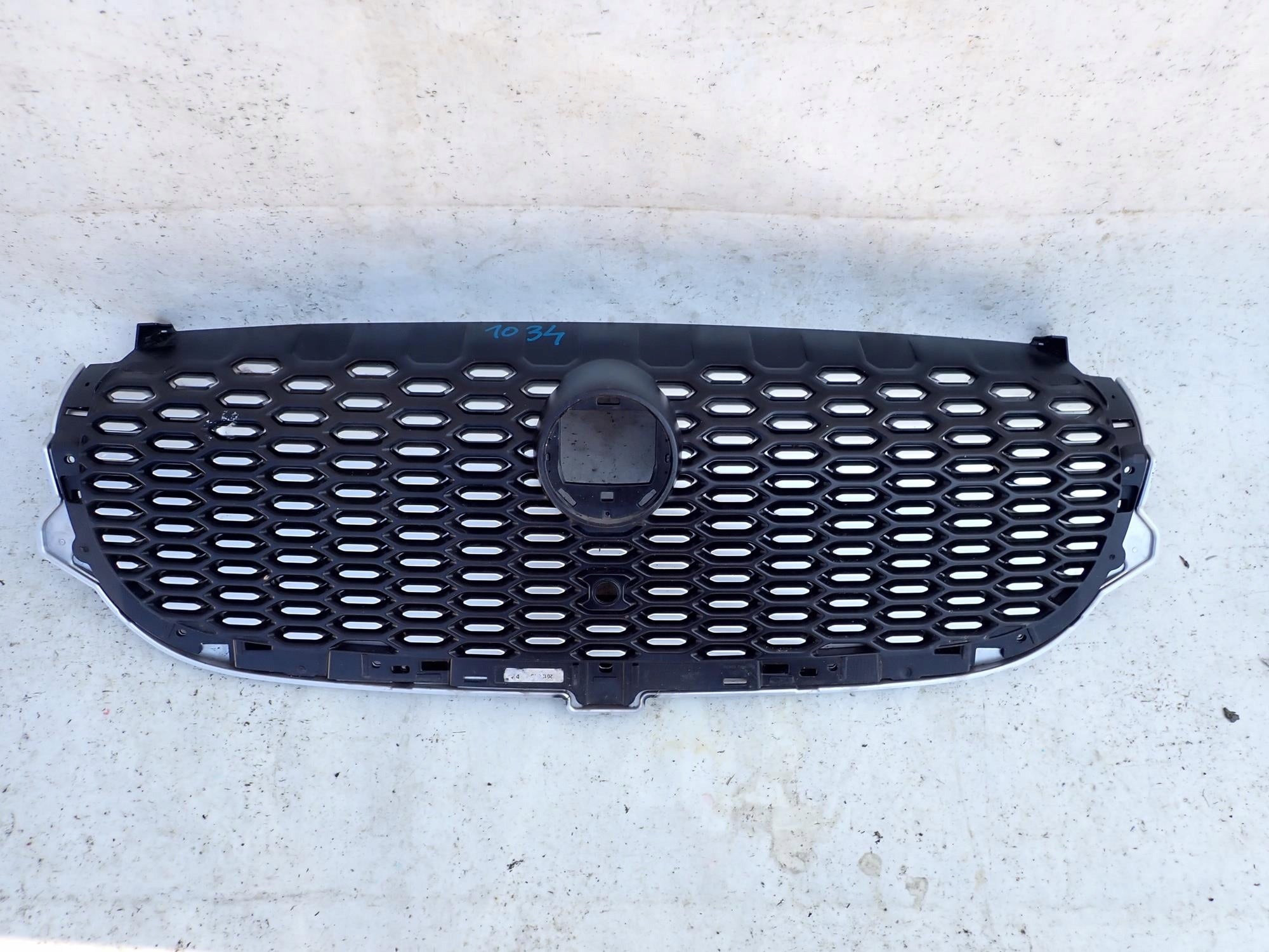  Grille Jaguar IPACE FRONT GRILL J9D317820A Radiator grille  product image