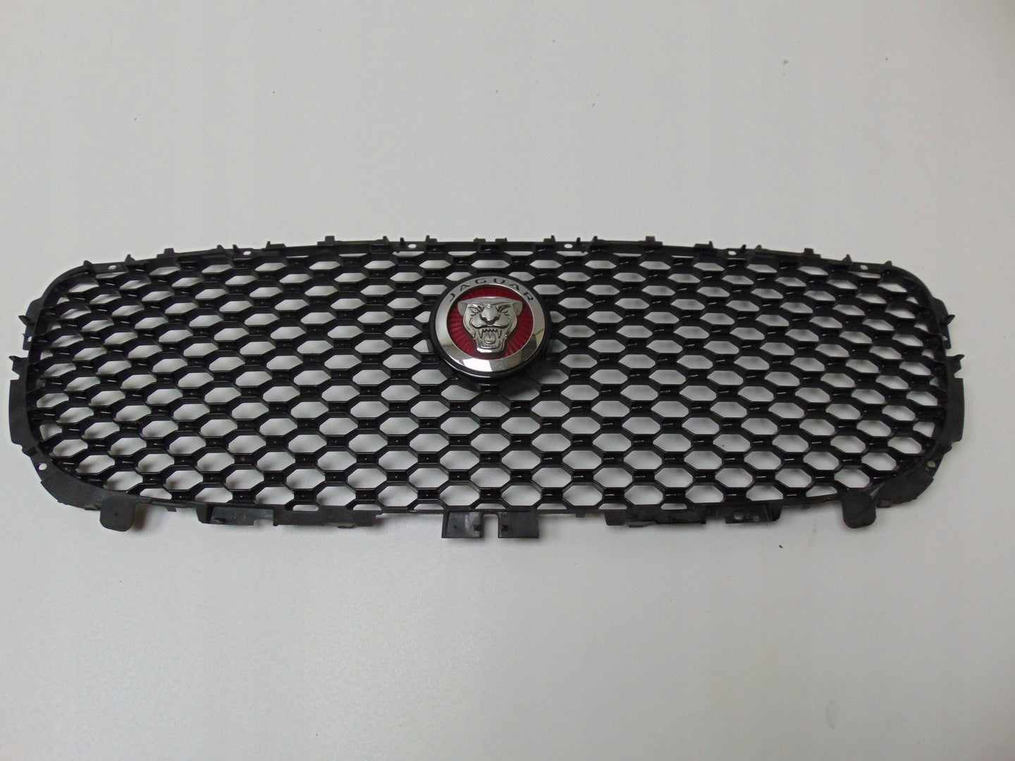 Kühlergrill Jaguar XE X760 FRONTGRILL OEGX738B271 Kühlergitter