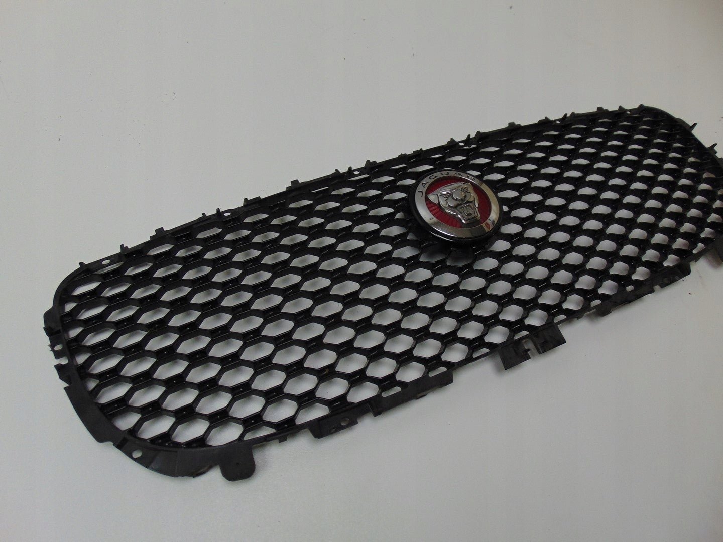 Kühlergrill Jaguar XE X760 FRONTGRILL OEGX738B271 Kühlergitter